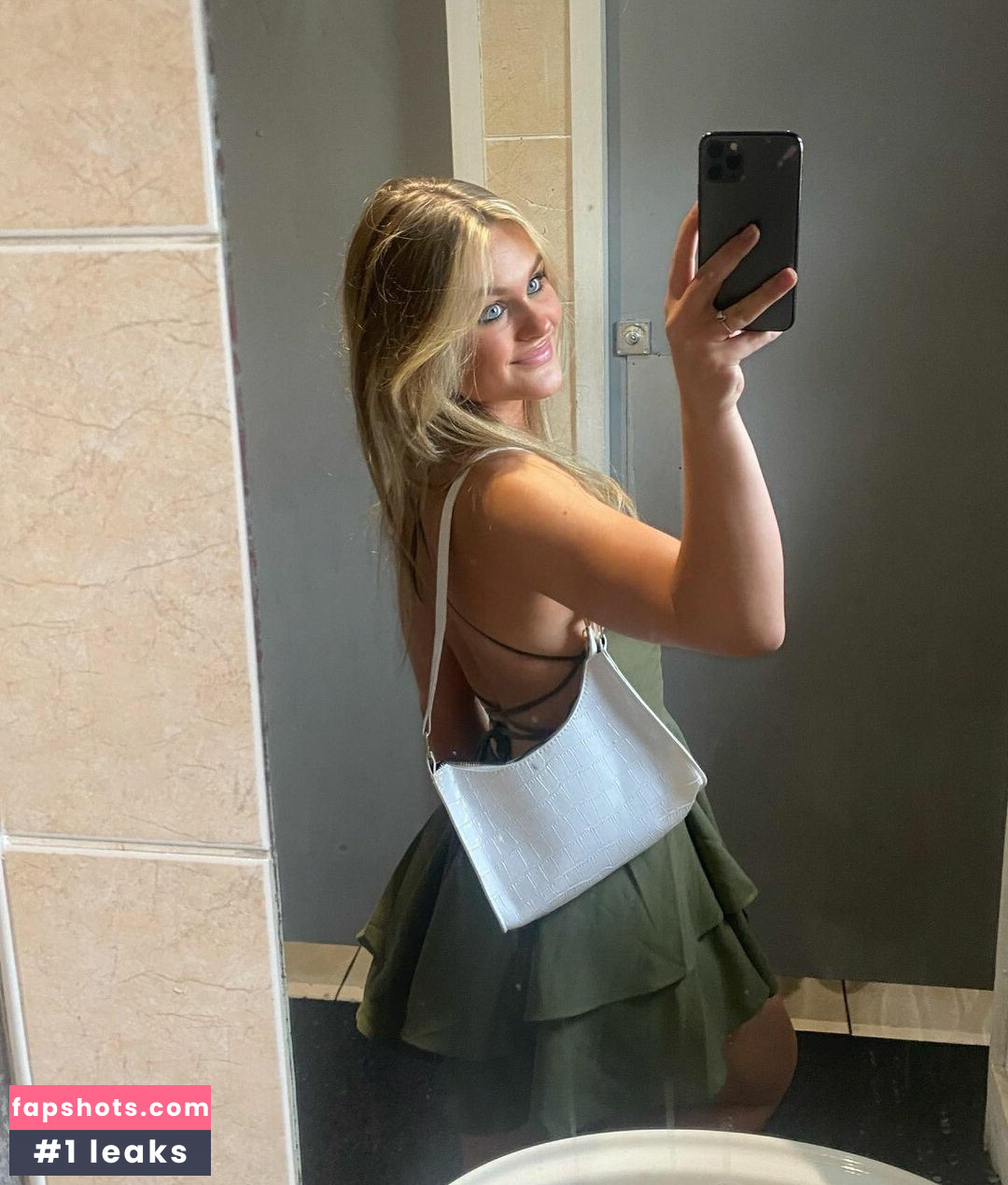 kaideyhoward nude babe gallery