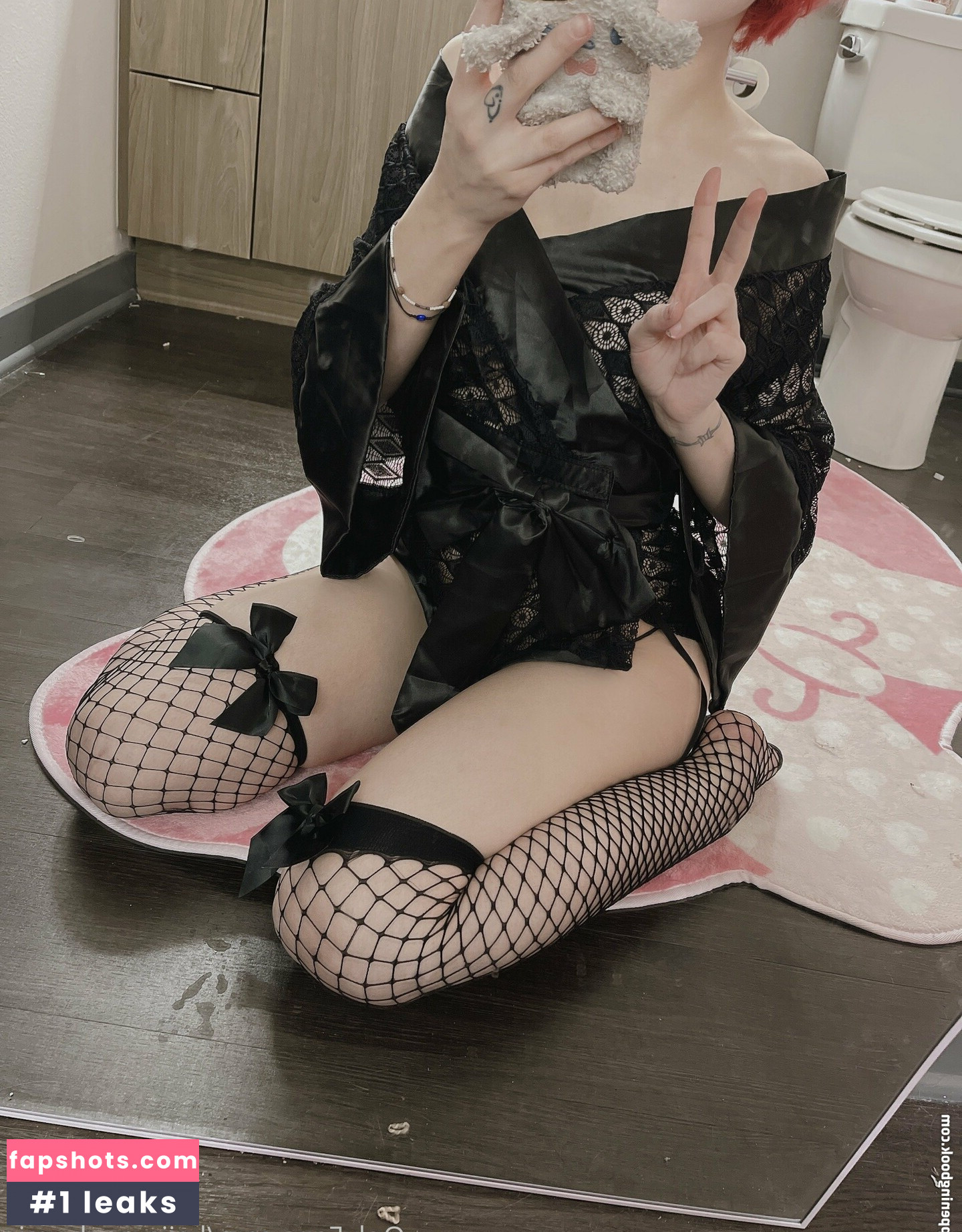 KaiIsYourHomie gallery photo #56