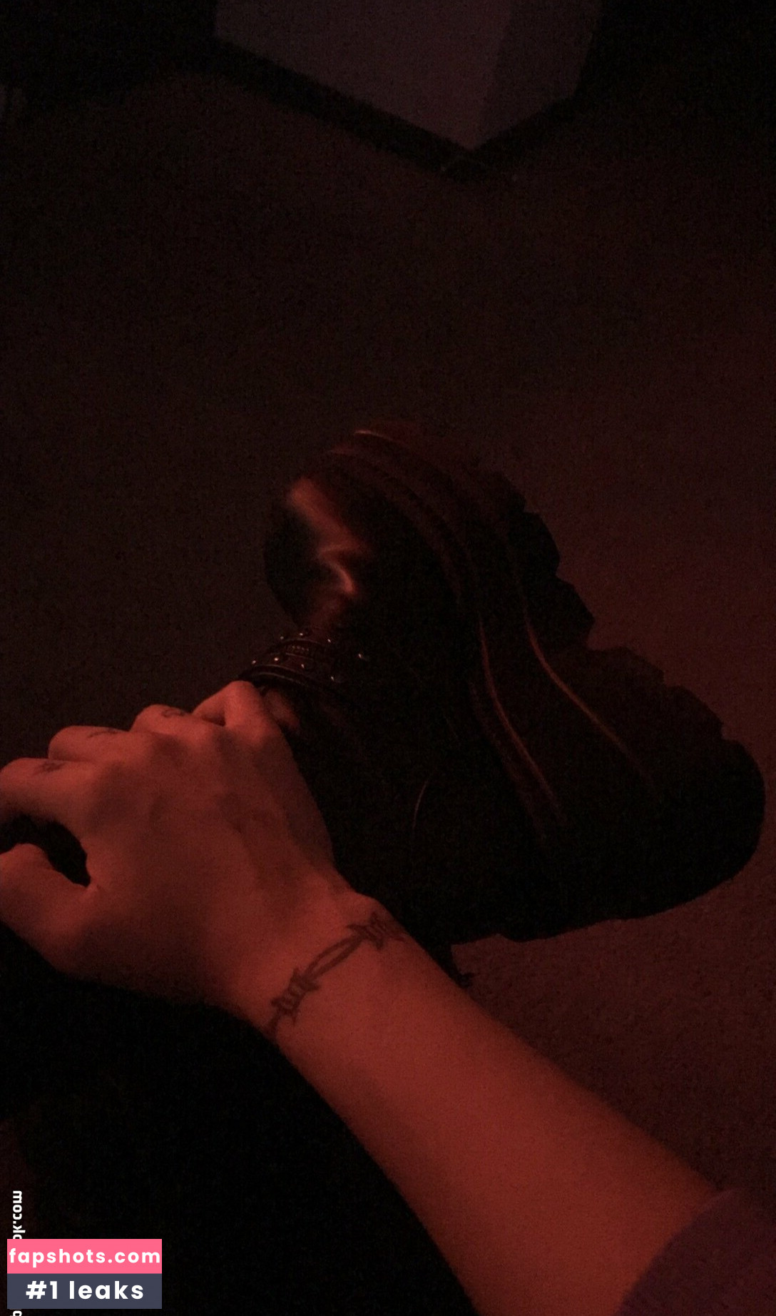 KaiIsYourHomie gallery photo #57