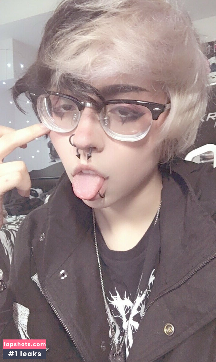 KaiIsYourHomie gallery photo #68