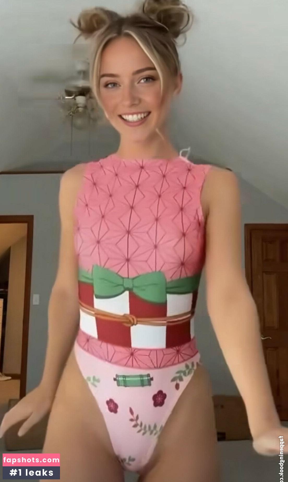 Kaila Fernandez gallery photo #6