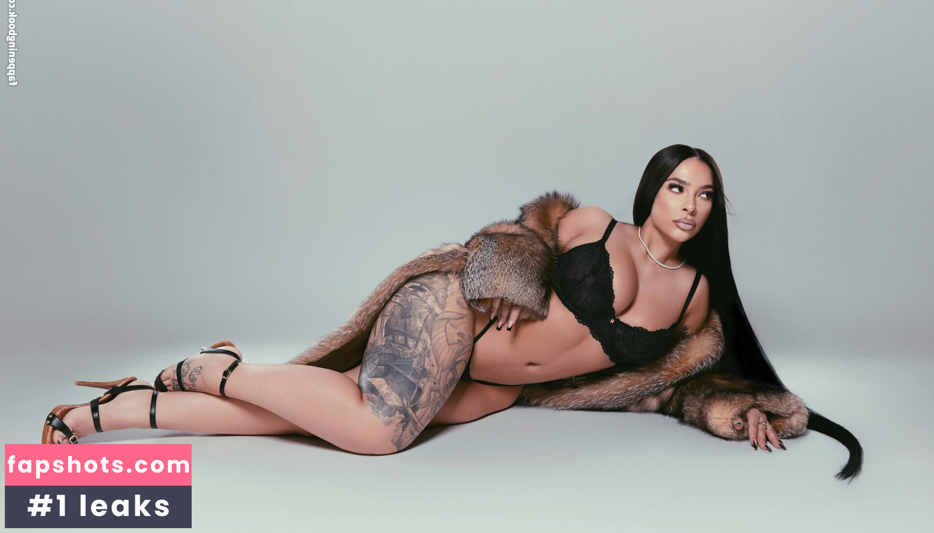 Kaila Wilkey nude babe gallery