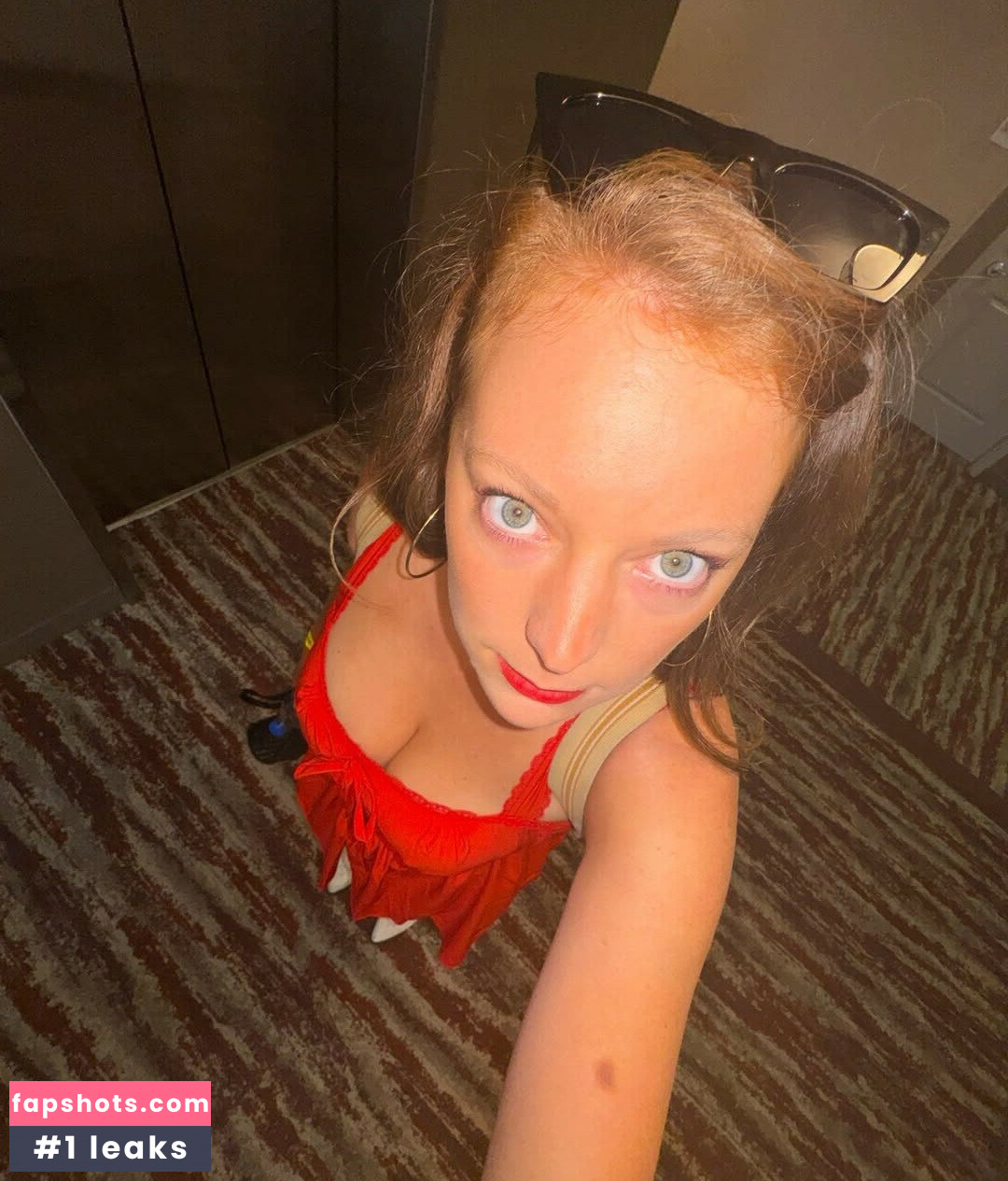 Kaitlin Butts gallery photo #9