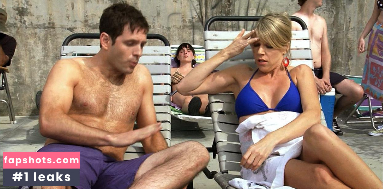 Kaitlin Olson gallery photo #24
