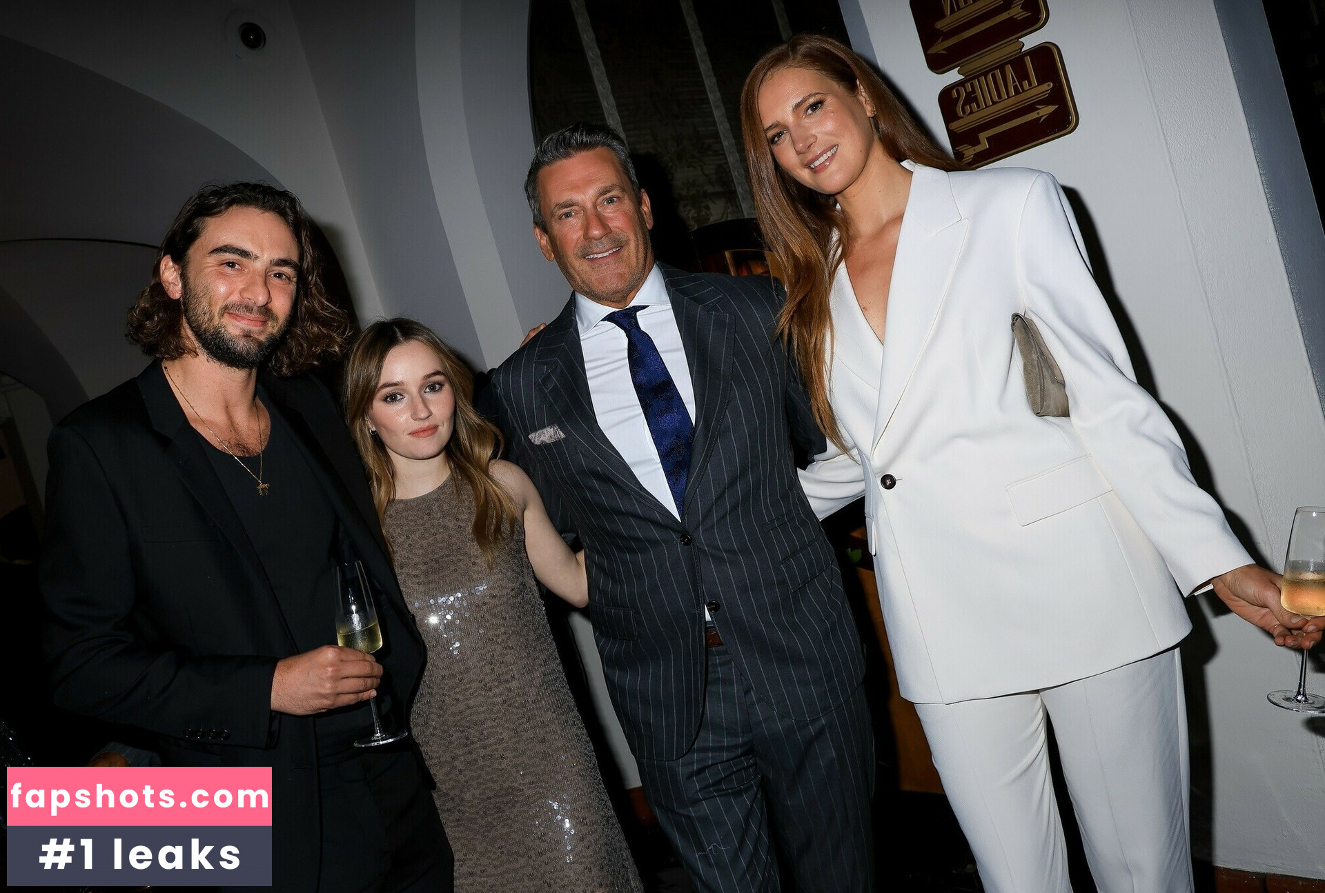 Kaitlyn Dever gallery photo #102