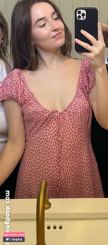 Kaitlyn Dever gallery photo #106