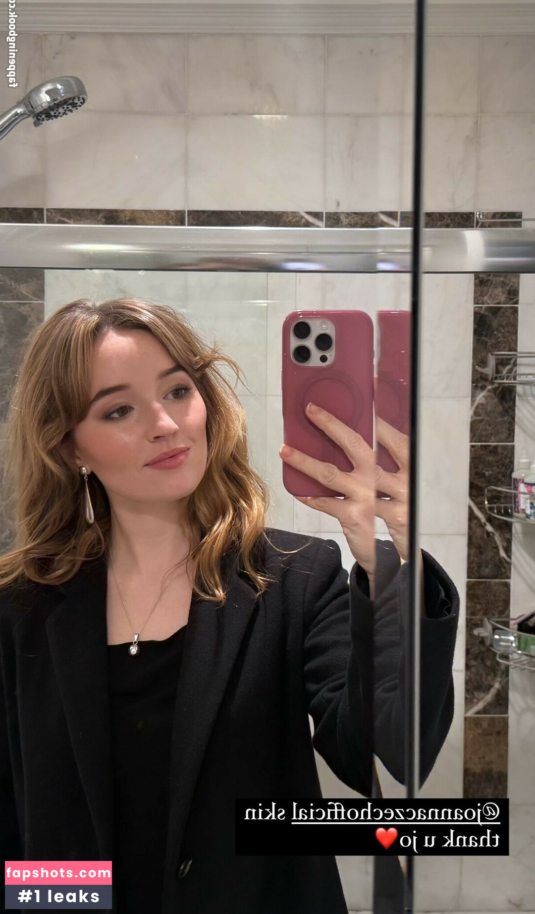 Kaitlyn Dever gallery photo #109