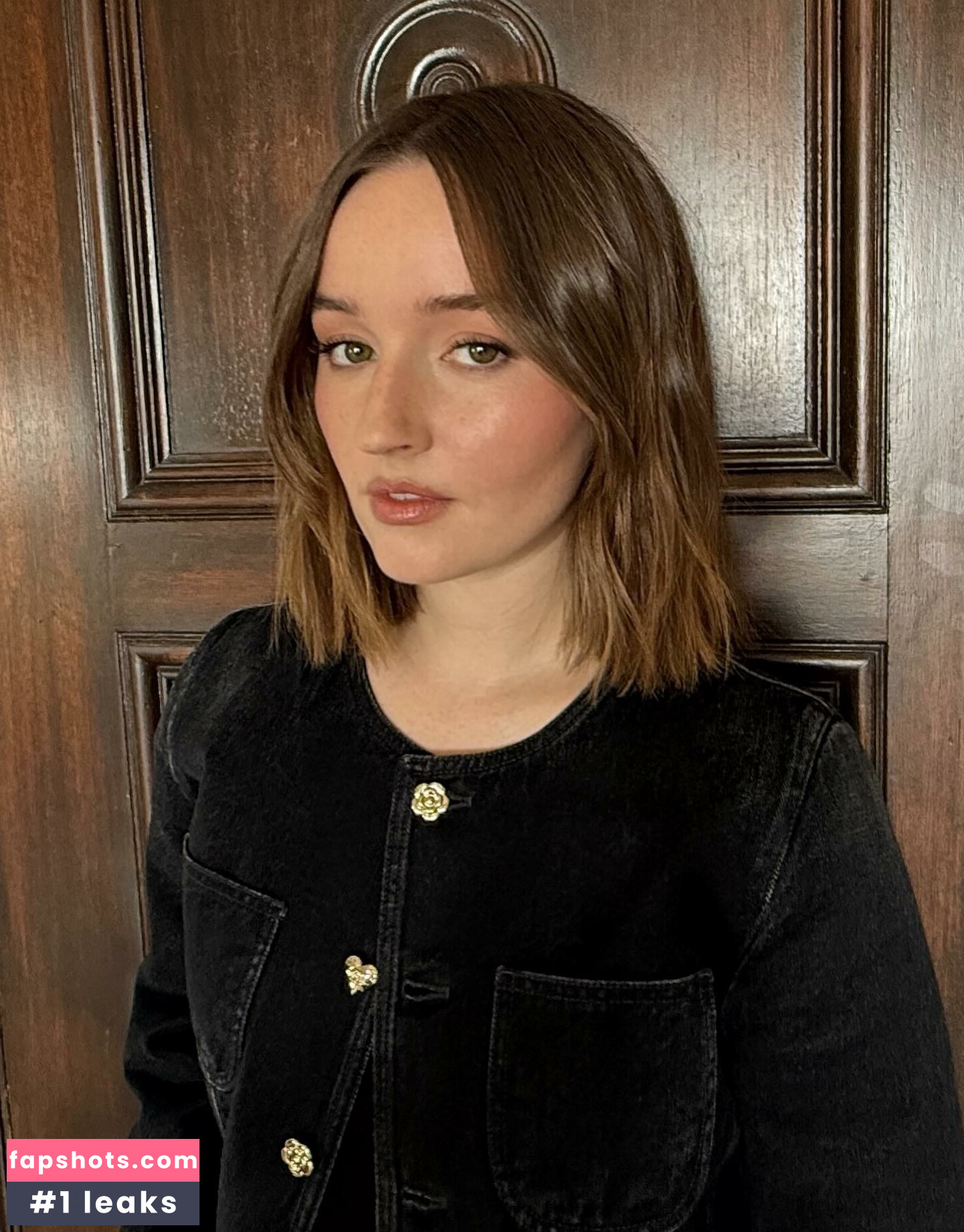 Kaitlyn Dever gallery photo #12