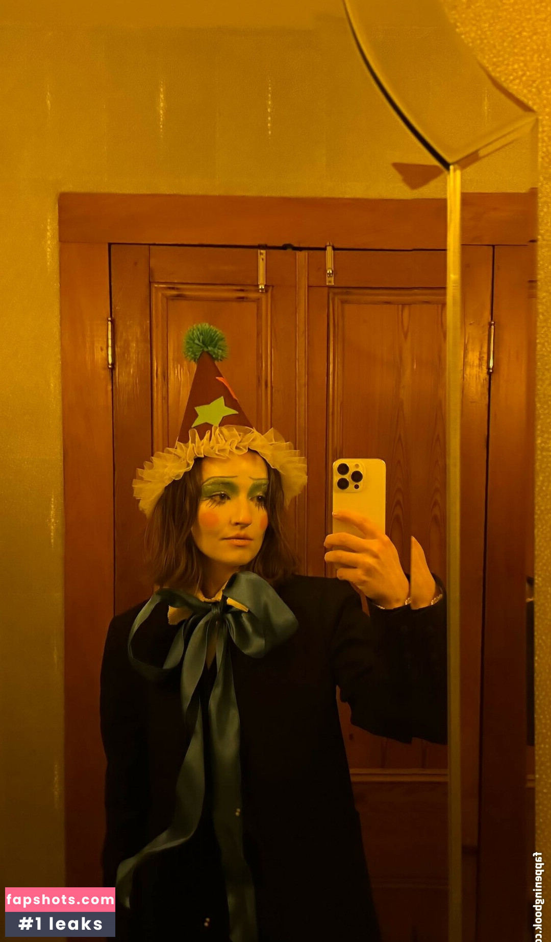 Kaitlyn Dever gallery photo #15