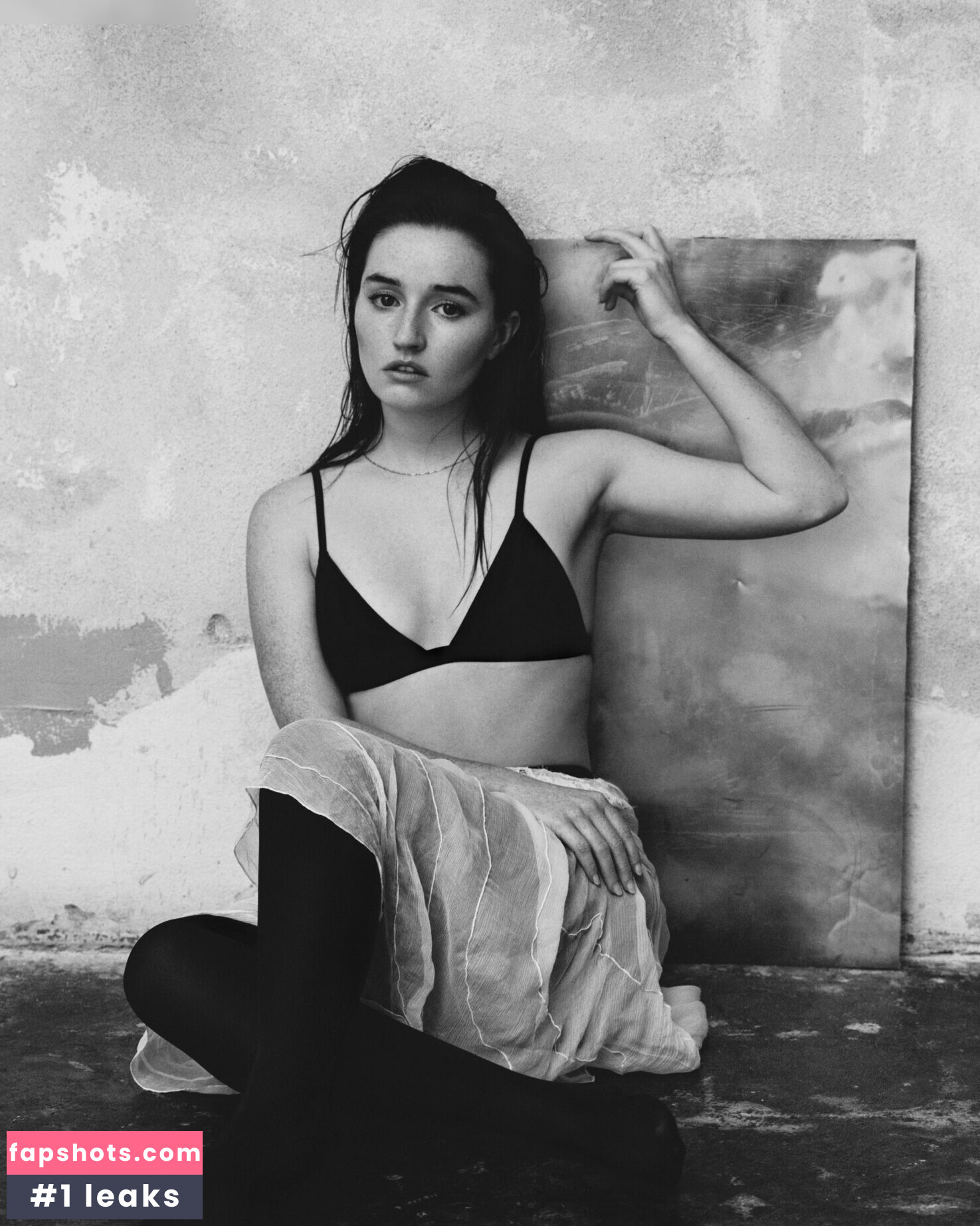 Kaitlyn Dever gallery photo #141