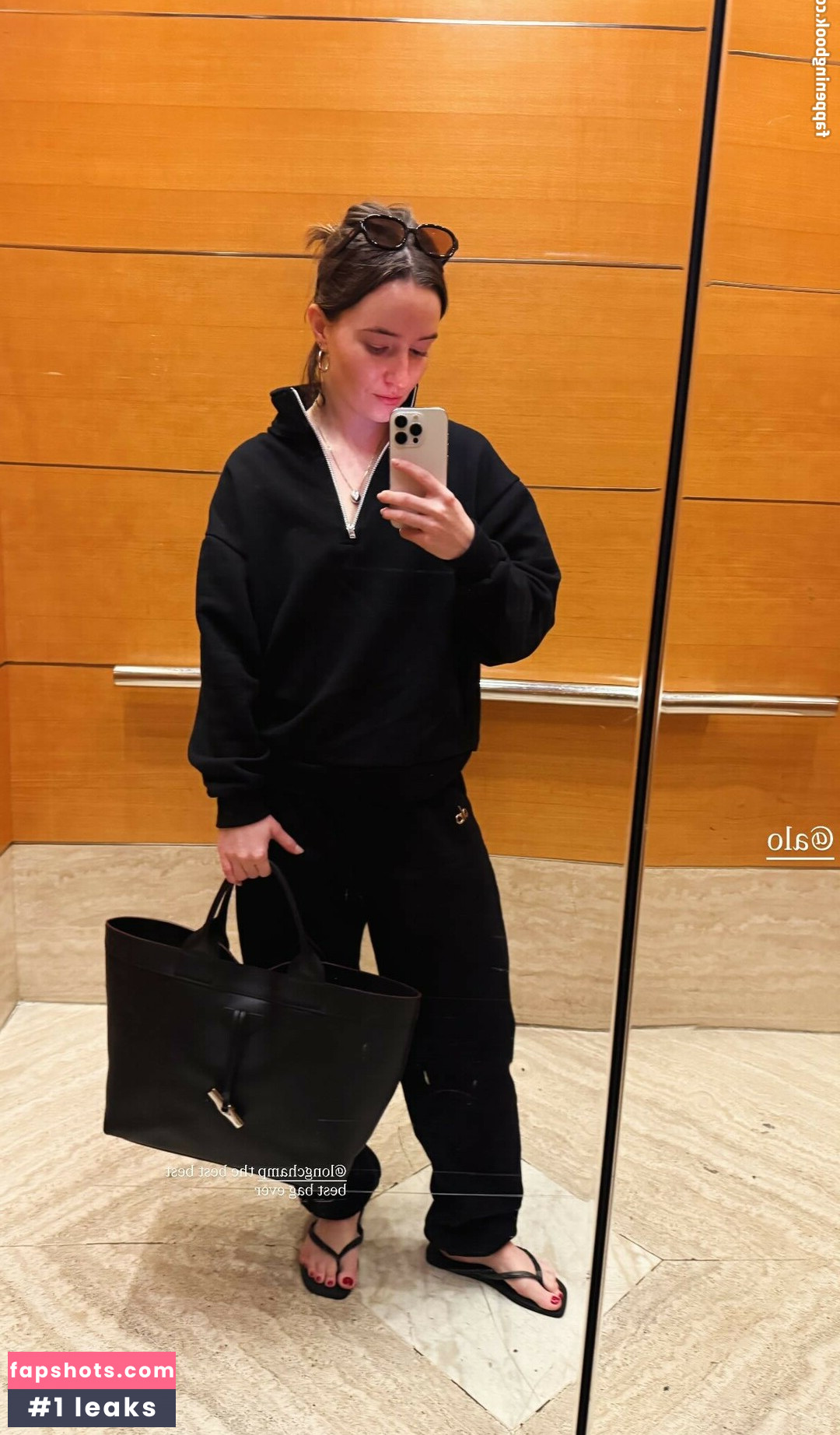 Kaitlyn Dever gallery photo #16