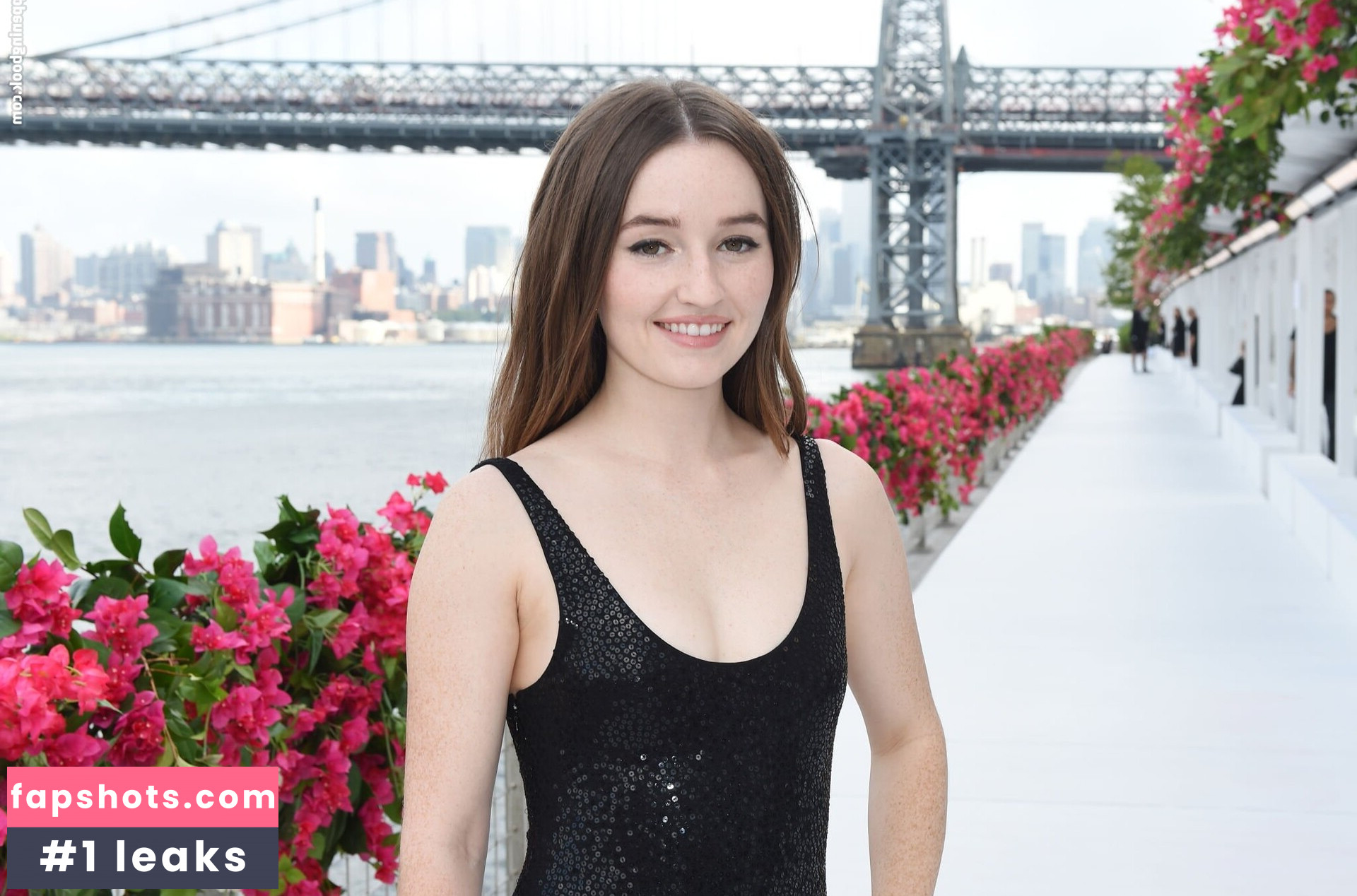 Kaitlyn Dever gallery photo #161