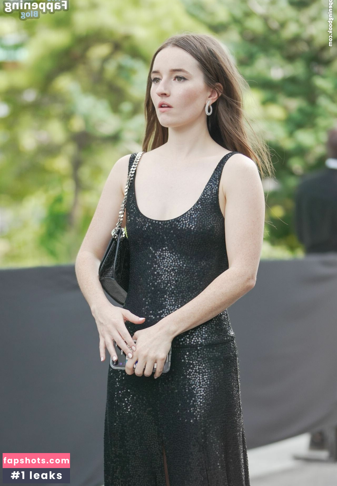 Kaitlyn Dever gallery photo #188