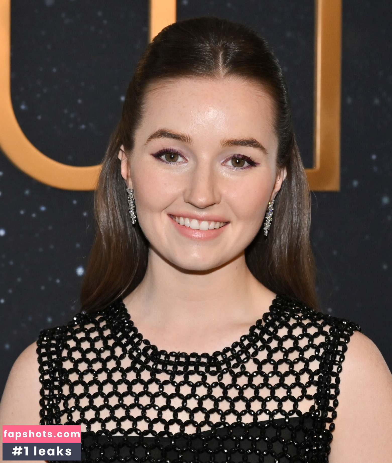 Kaitlyn Dever gallery photo #225