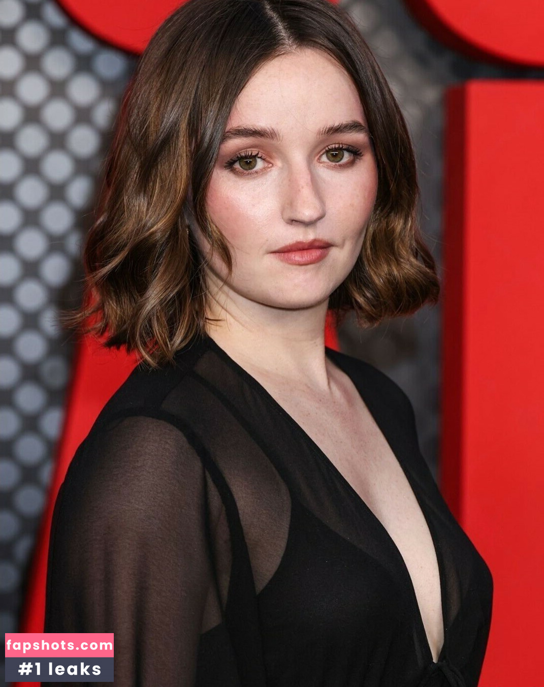 Kaitlyn Dever gallery photo #37