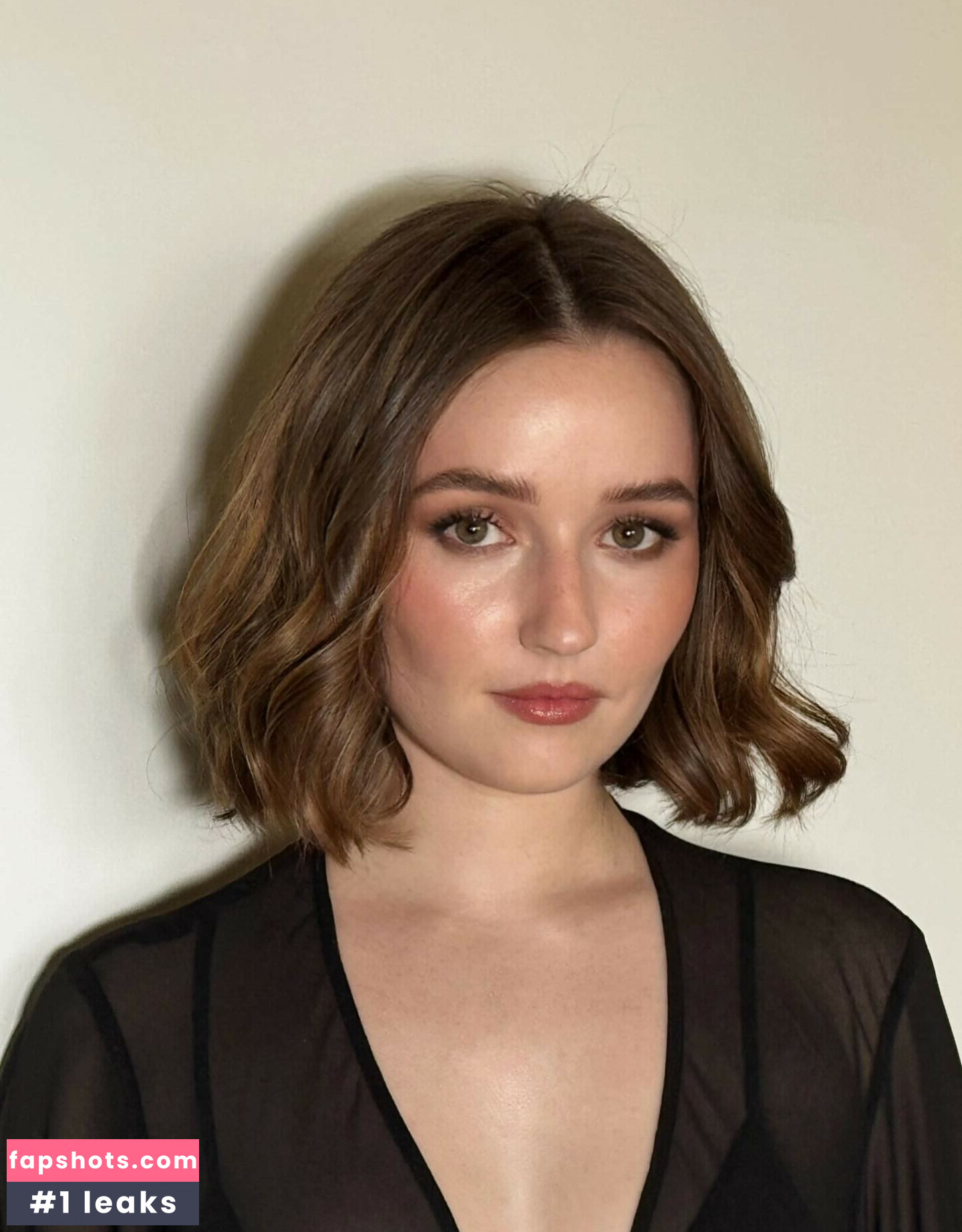 Kaitlyn Dever gallery photo #38