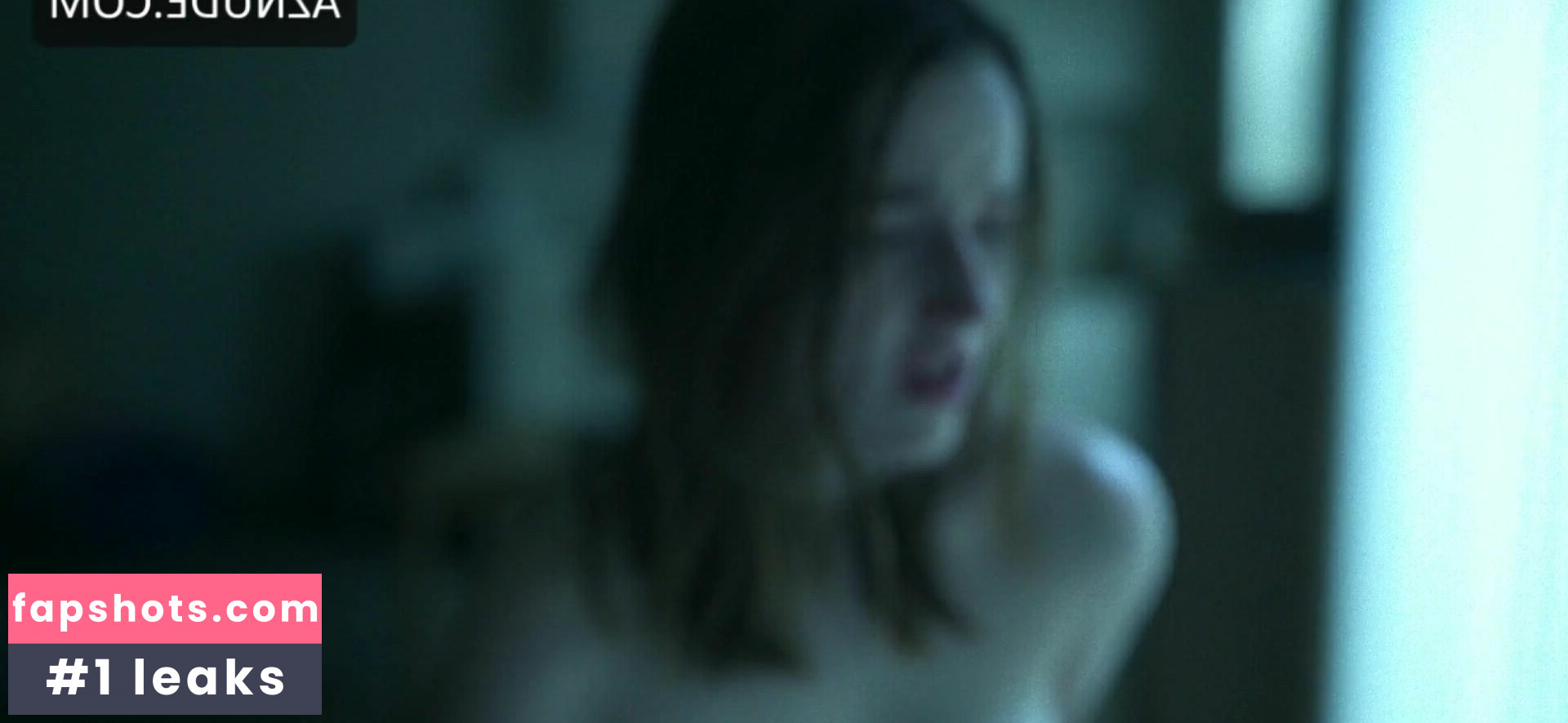 Kaitlyn Dever gallery photo #75