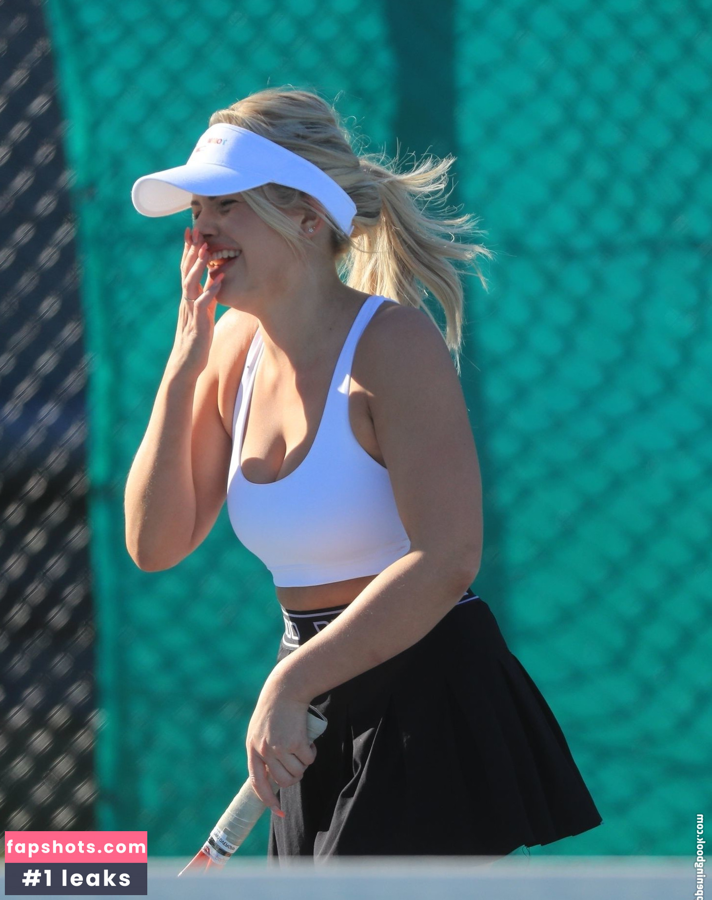 Kaitlyn Hoppe gallery photo #21