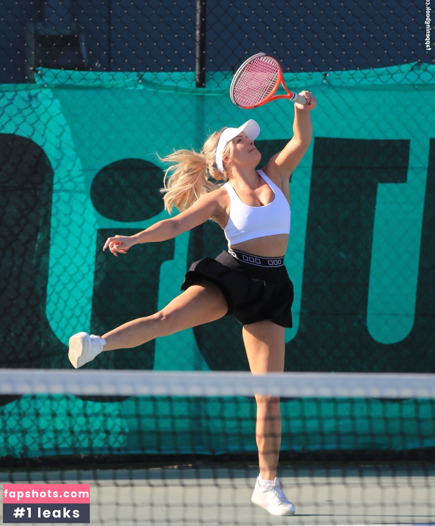 Kaitlyn Hoppe gallery photo #25