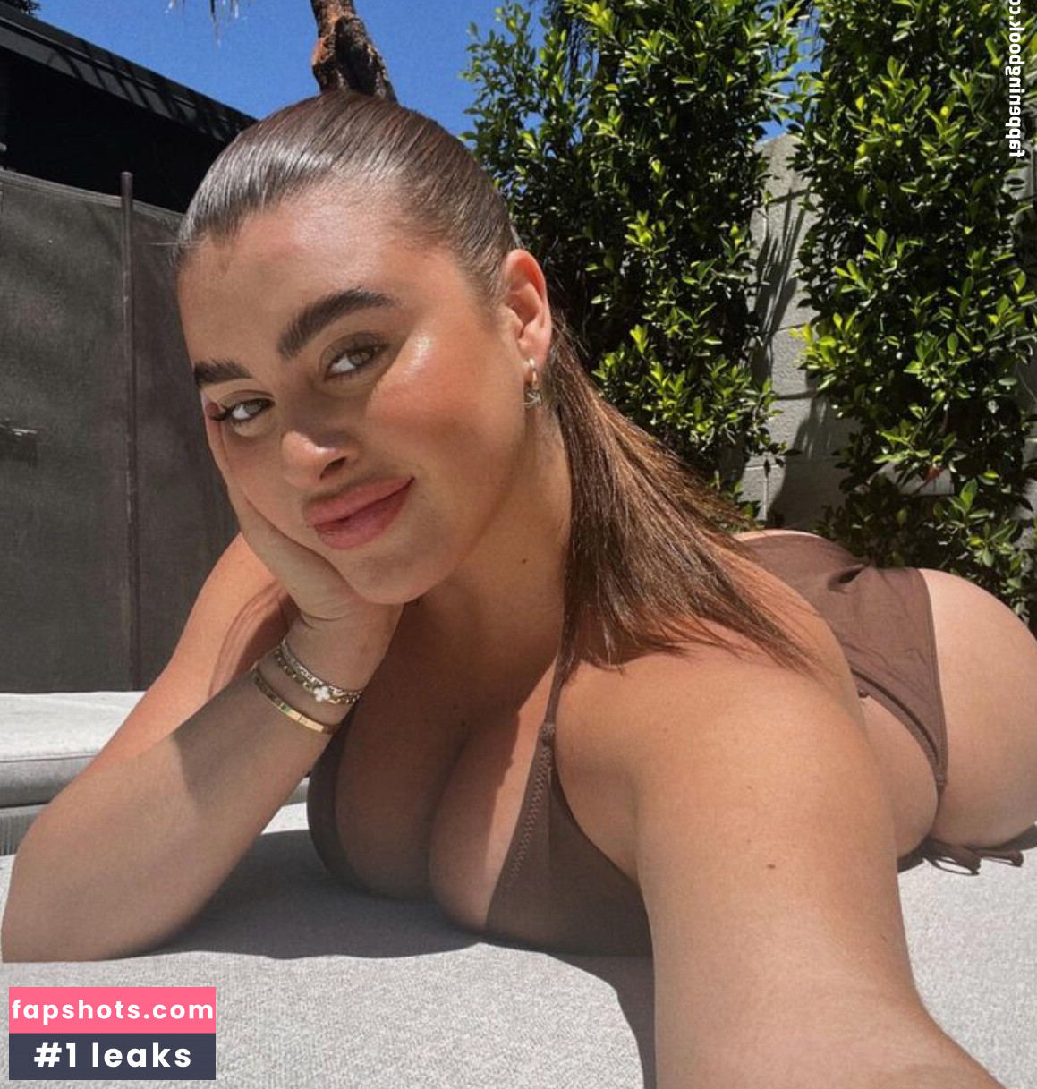 Kalani Hilliker gallery photo #103