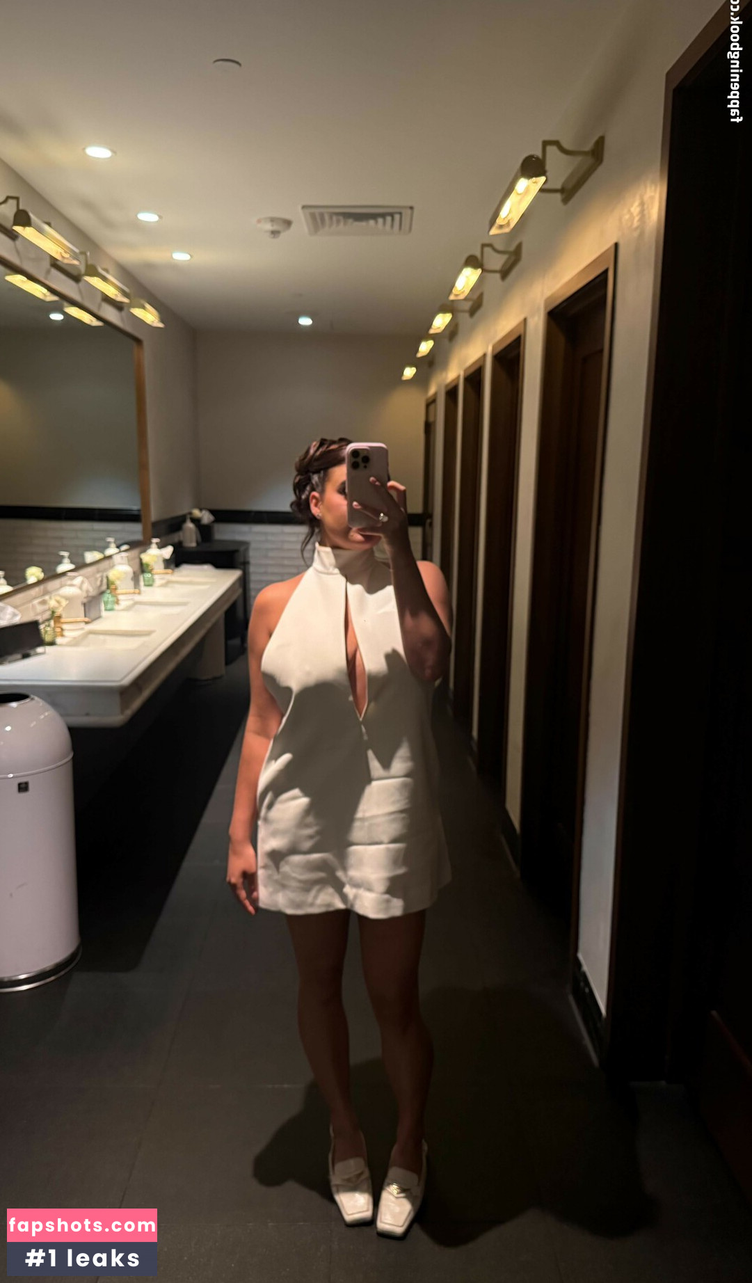 Kalani Hilliker Nude Leaks OnlyFans Photos #13 - LeakJerk