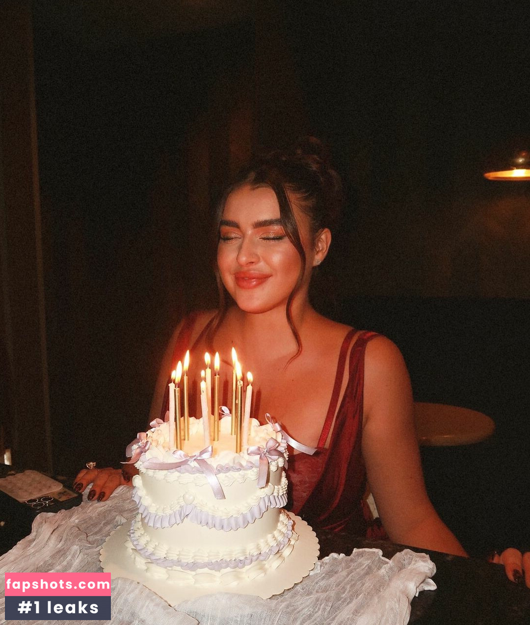 Kalani Hilliker gallery photo #39