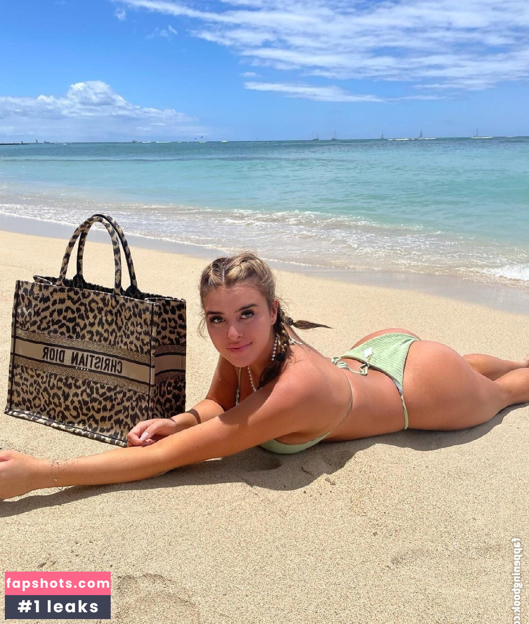 Kalani Hilliker gallery photo #90