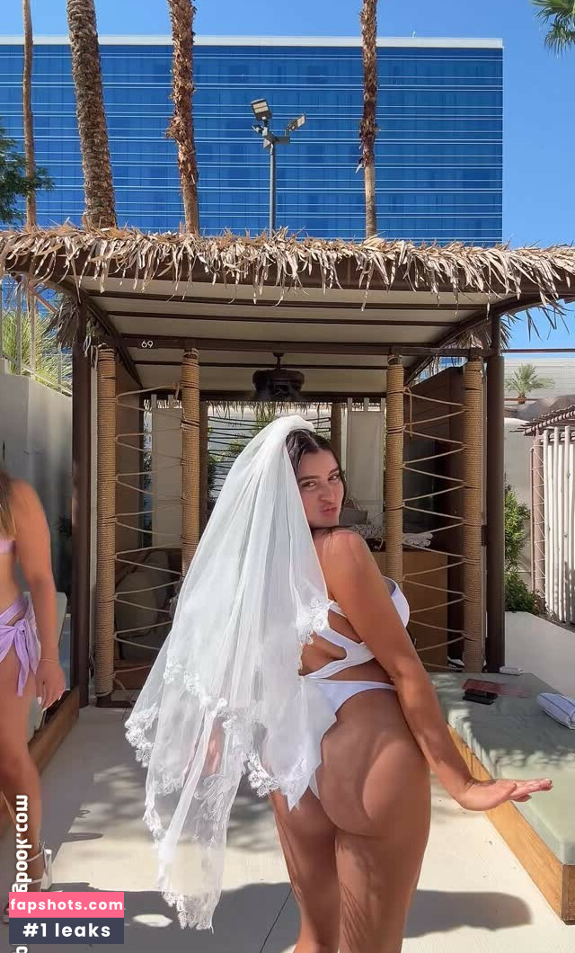 Kalani Hilliker Nude Leaks OnlyFans Photos #10 - LeakJerk