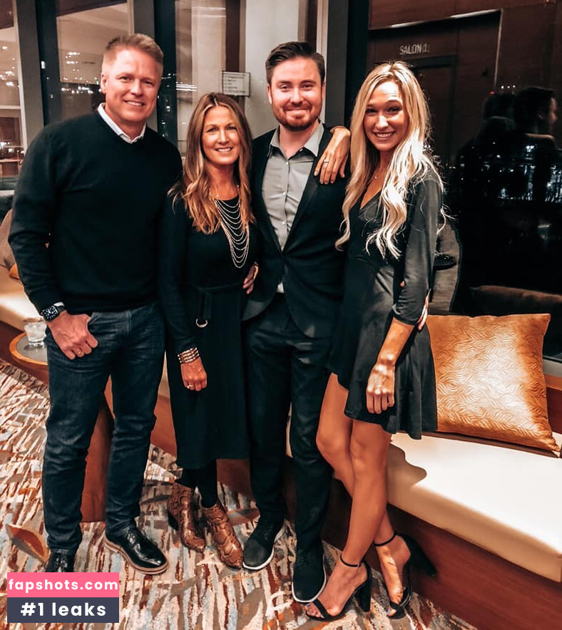 Kalee Kowalski gallery photo #15