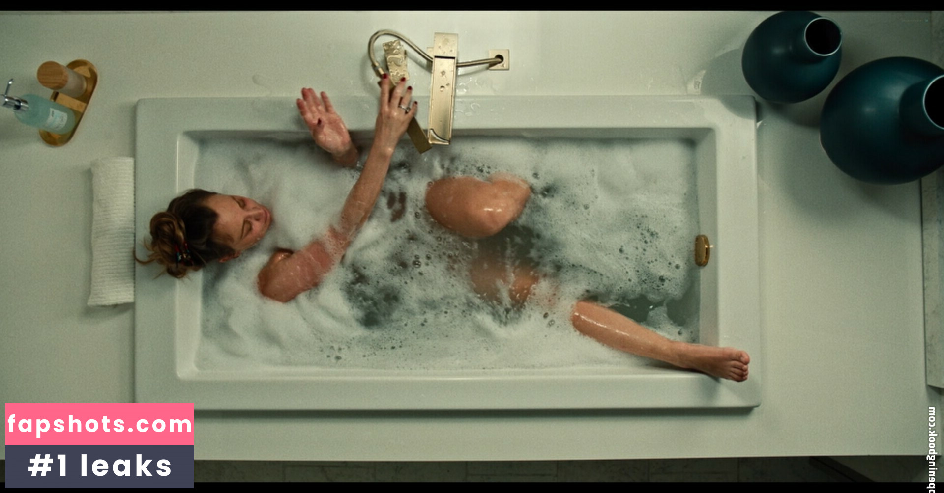 Kaley Cuoco Nude Leaks OnlyFans Photos #132 - LeakJerk