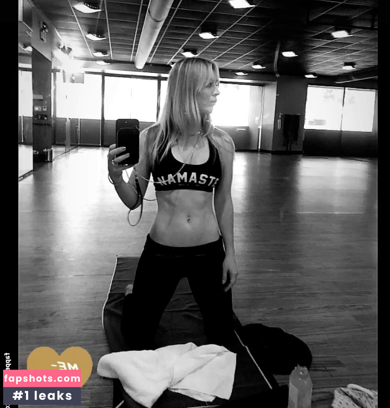 Kaley Cuoco Nude Leaks OnlyFans Photos #206 - LeakJerk