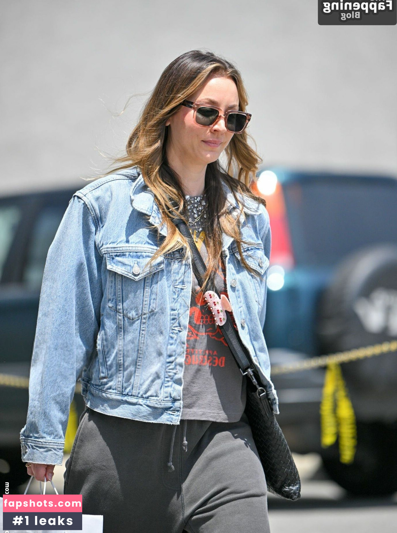 Kaley Cuoco Nude Leaks OnlyFans Photos #28 - LeakJerk