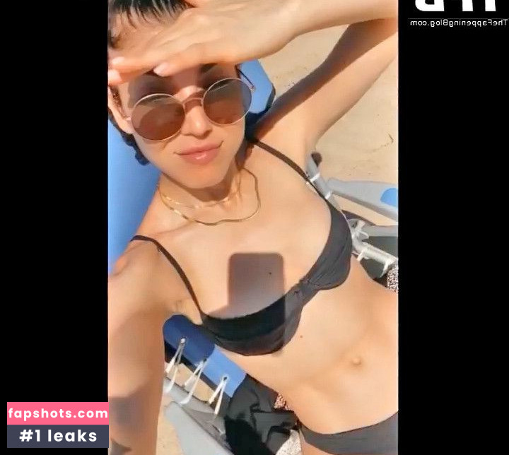 Kaley Cuoco Nude Leaks OnlyFans Photos #275 - LeakJerk