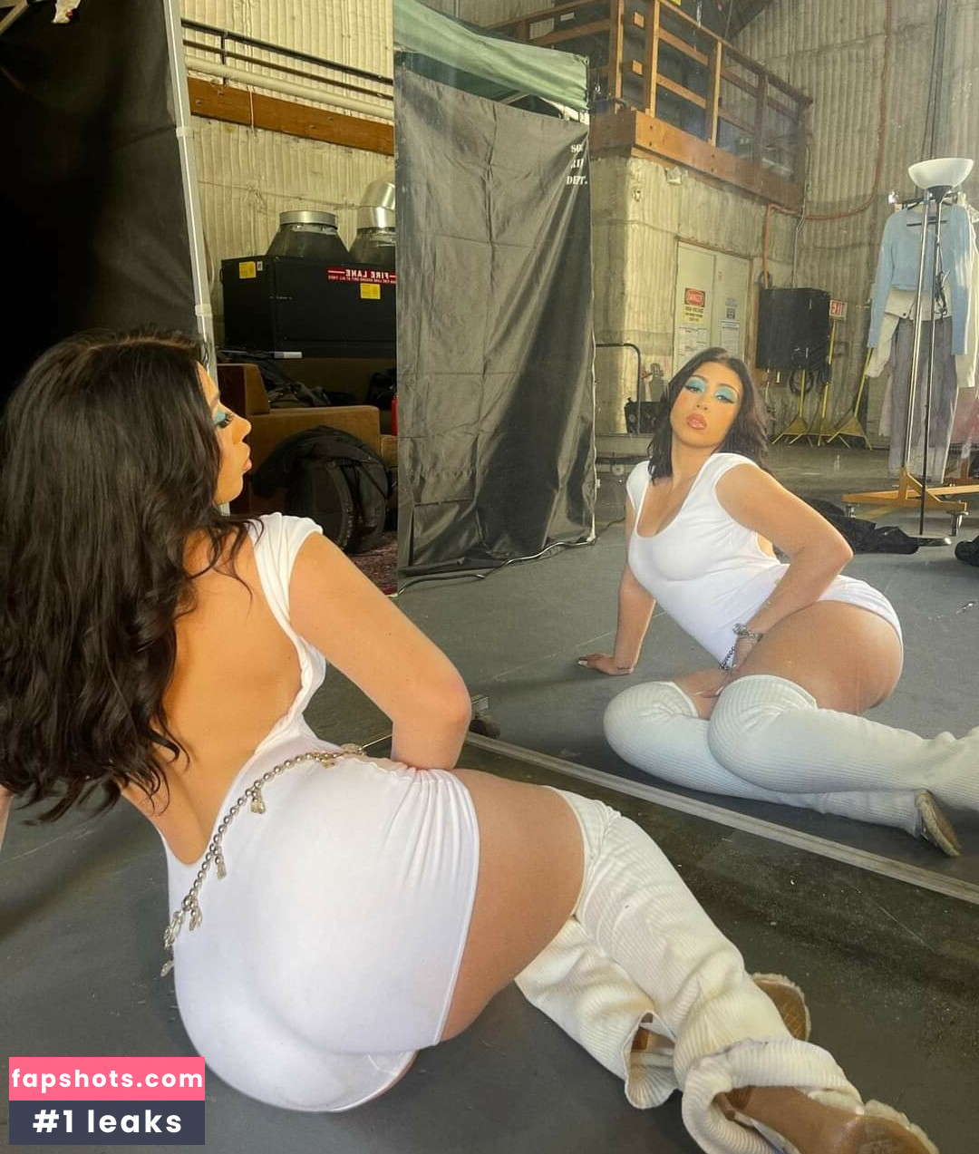 Kali Uchis nude babe gallery