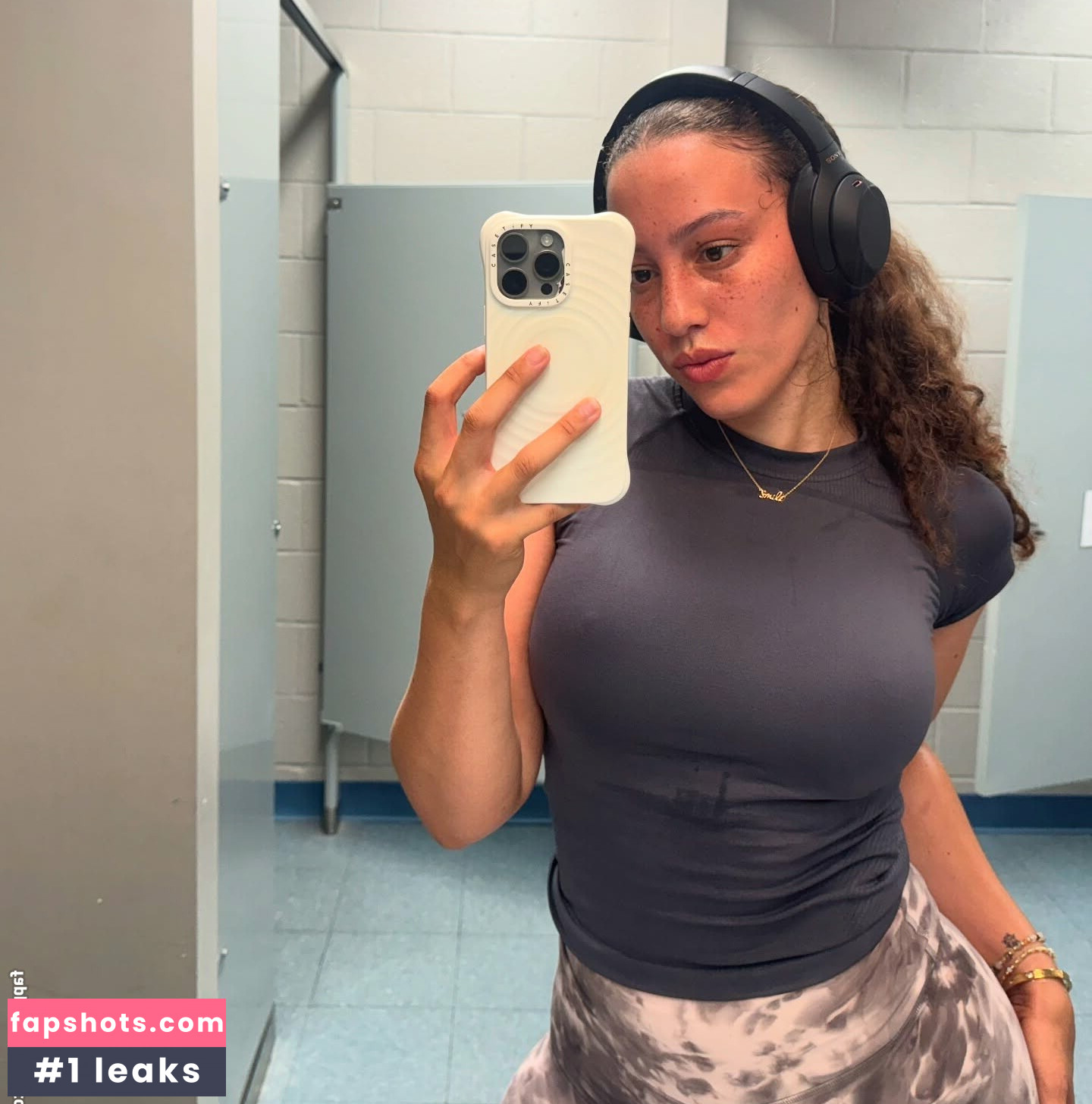 Kaliegh Robinson gallery photo #8