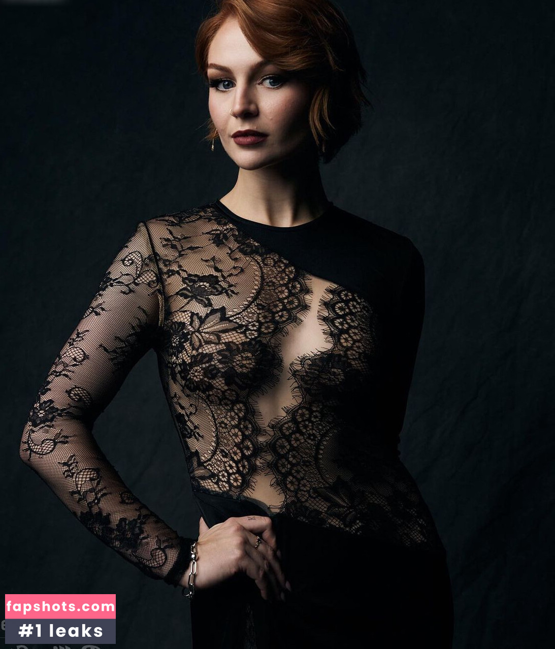 KallMeKris gallery photo #12