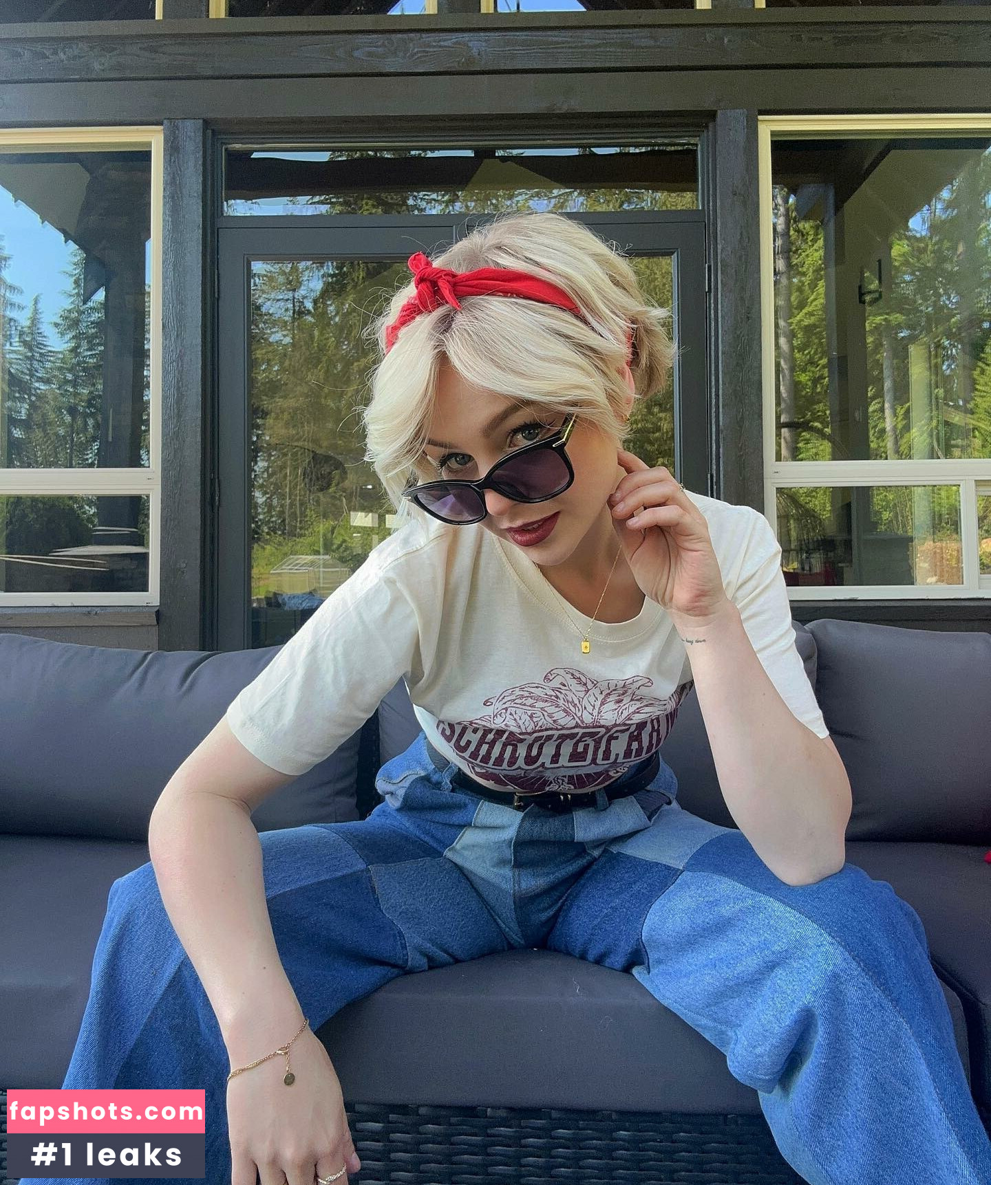 KallMeKris gallery photo #187