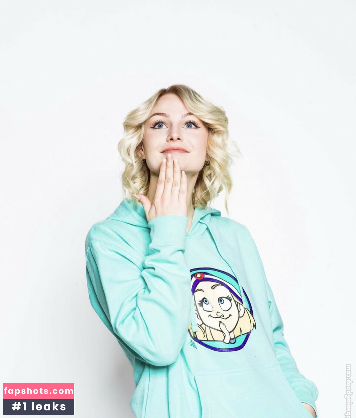 KallMeKris Nahé úniky fotek pouze od fanoušků #254 - Fapshots