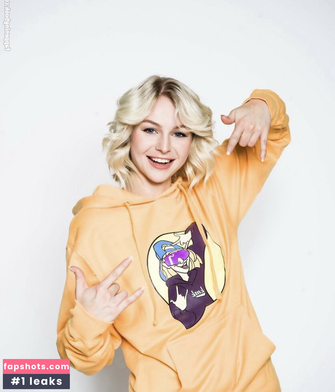 KallMeKris Nahé úniky fotek pouze od fanoušků #255 - Fapshots