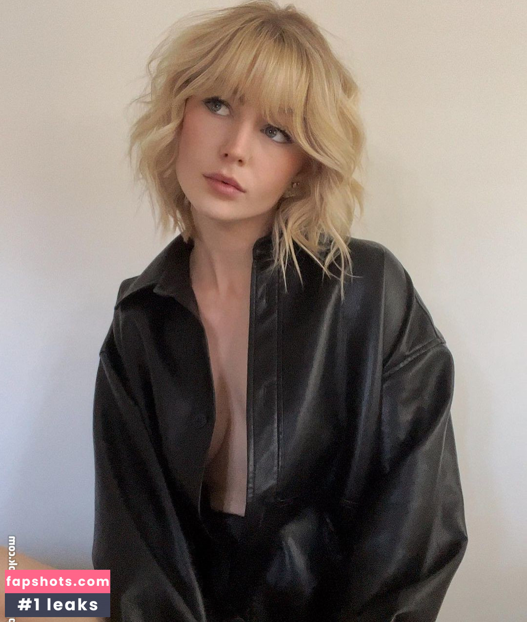 KallMeKris Nahé úniky fotek pouze od fanoušků #265 - Fapshots