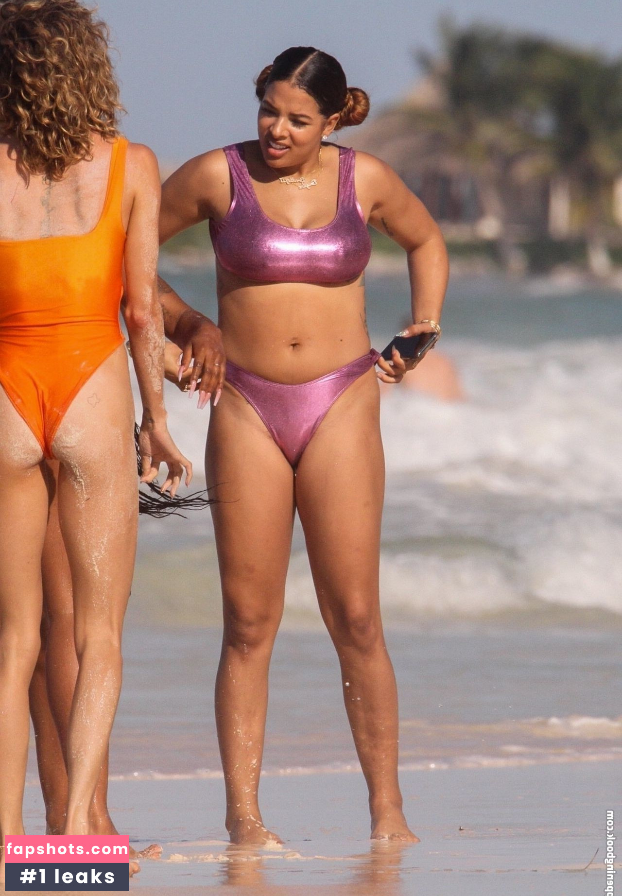 Kamiah Adams gallery photo #50