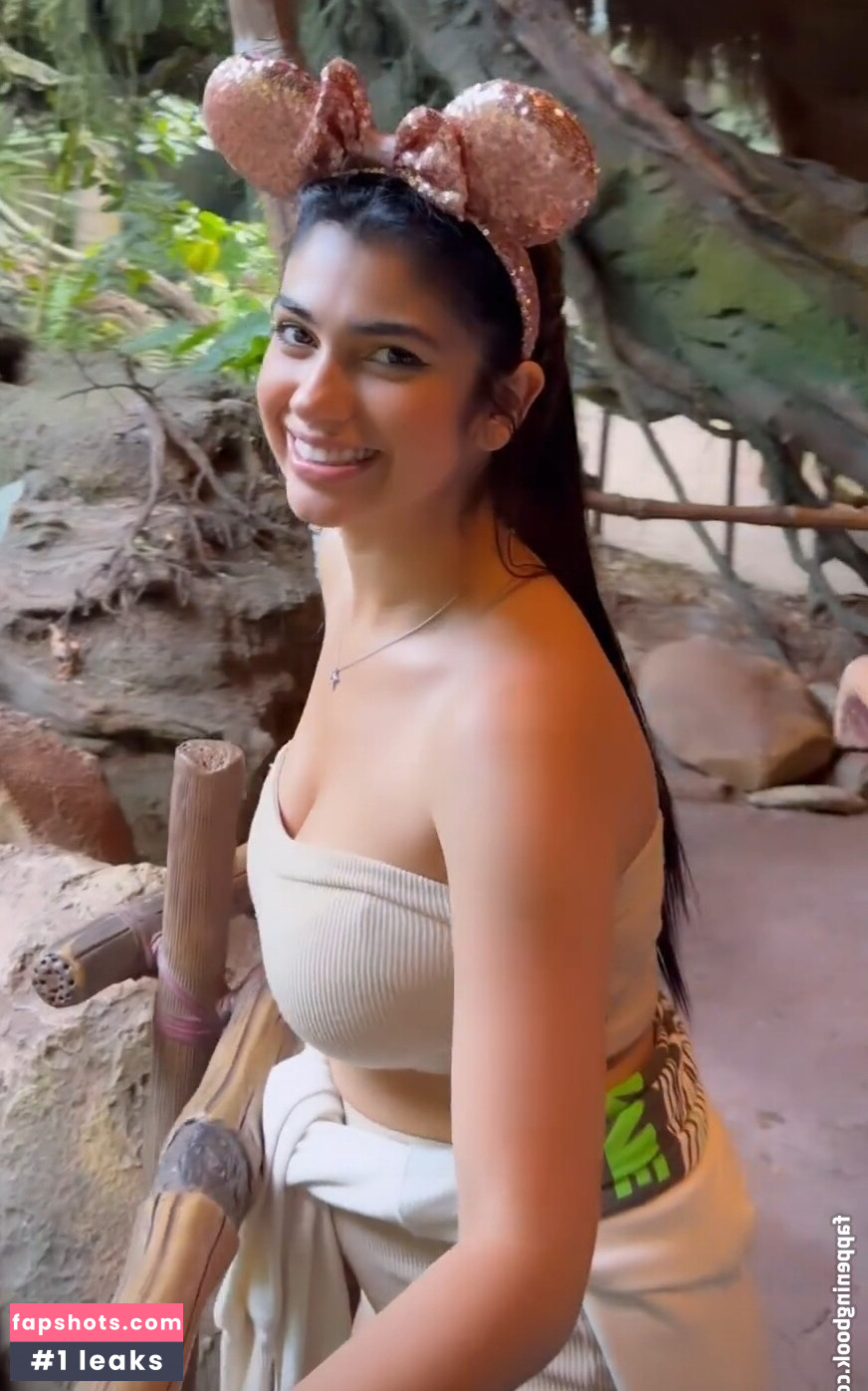 KamiCosplayer gallery photo #35