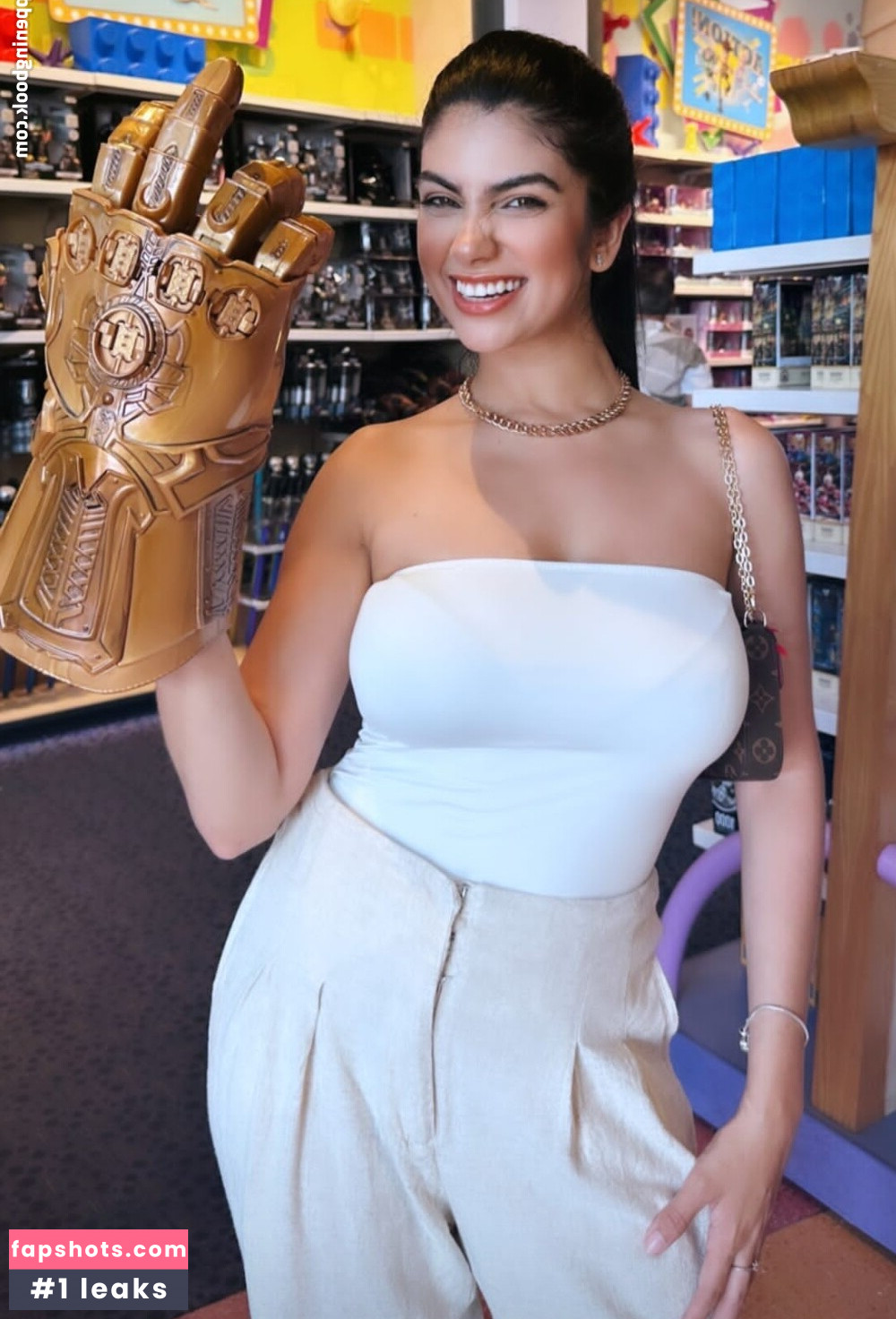 KamiCosplayer gallery photo #36