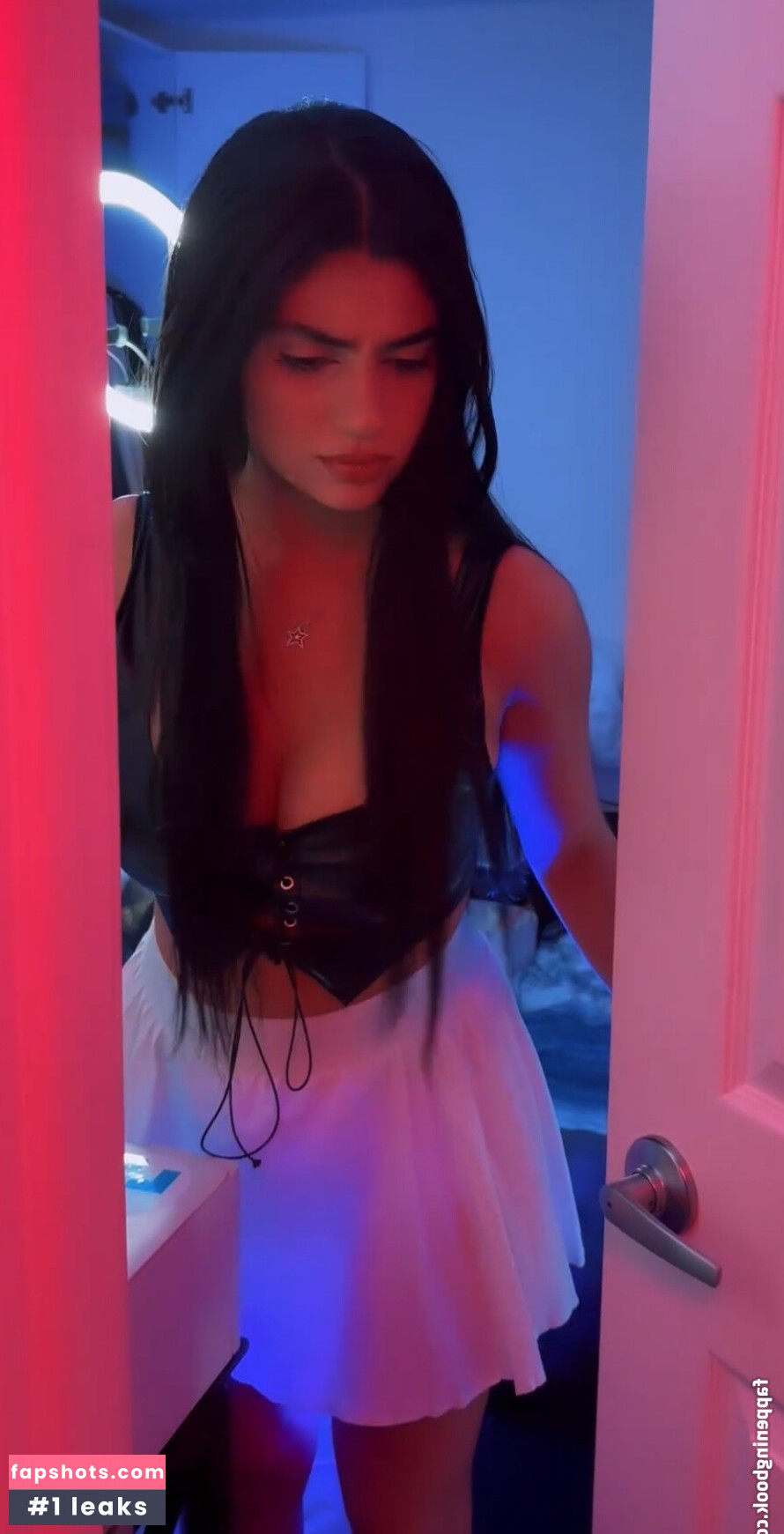 KamiCosplayer gallery photo #56