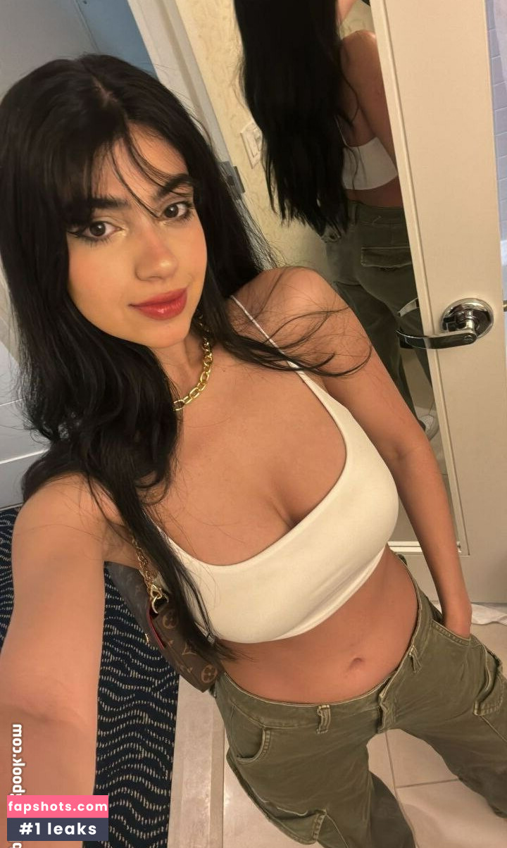 KamiCosplayer gallery photo #8