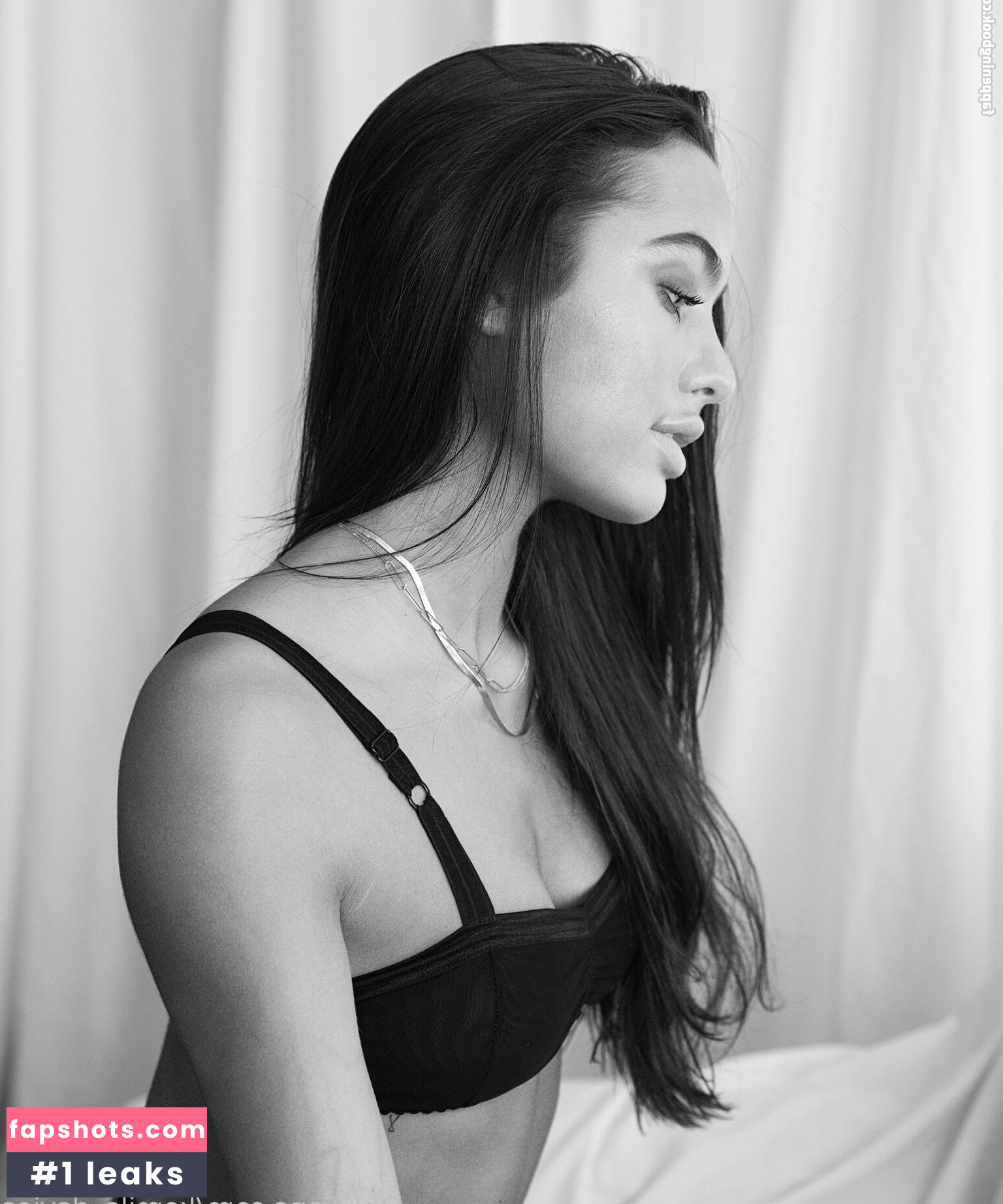 Kamila Davies gallery photo #41