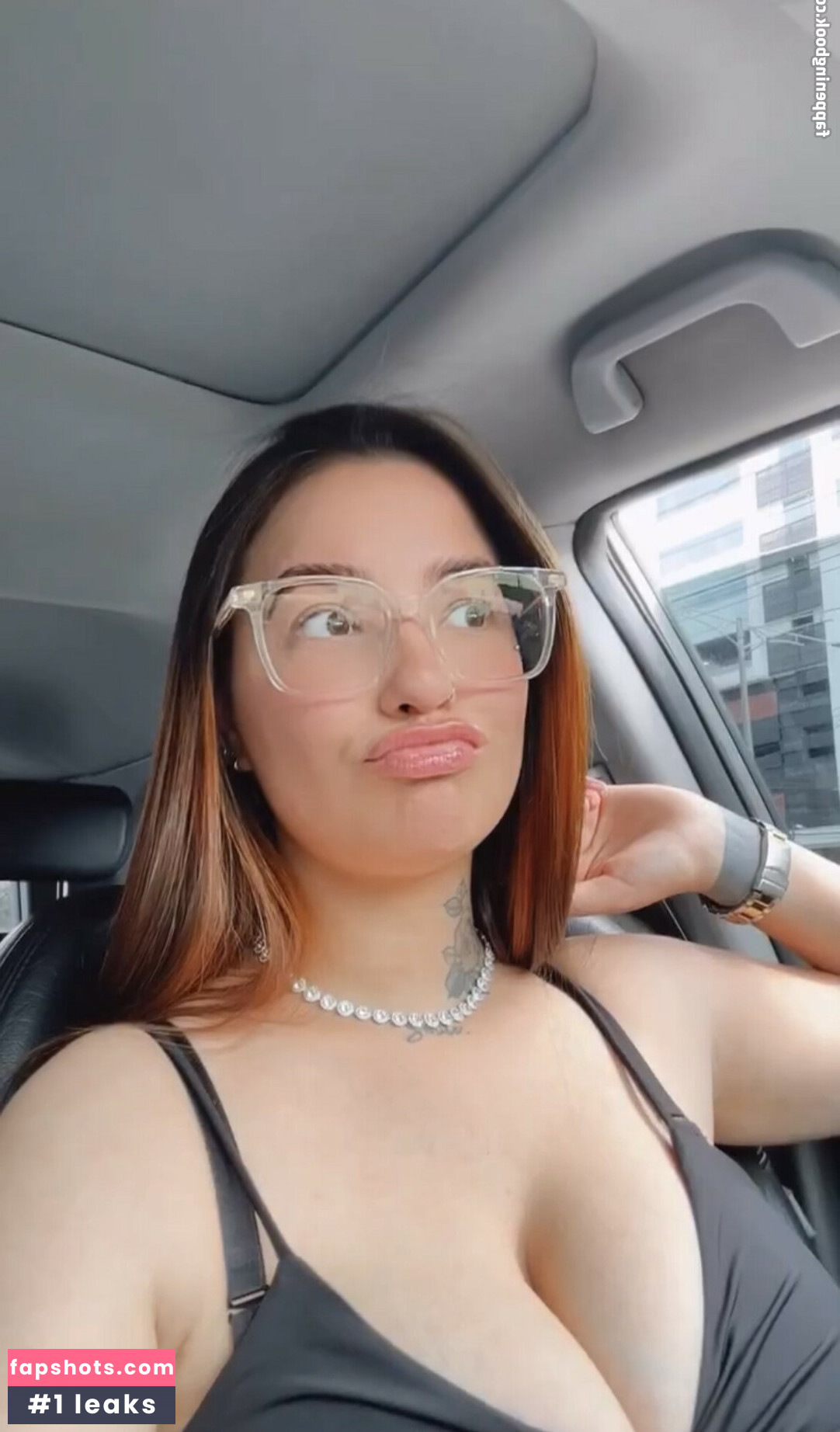 Kamila Rias nude babe gallery