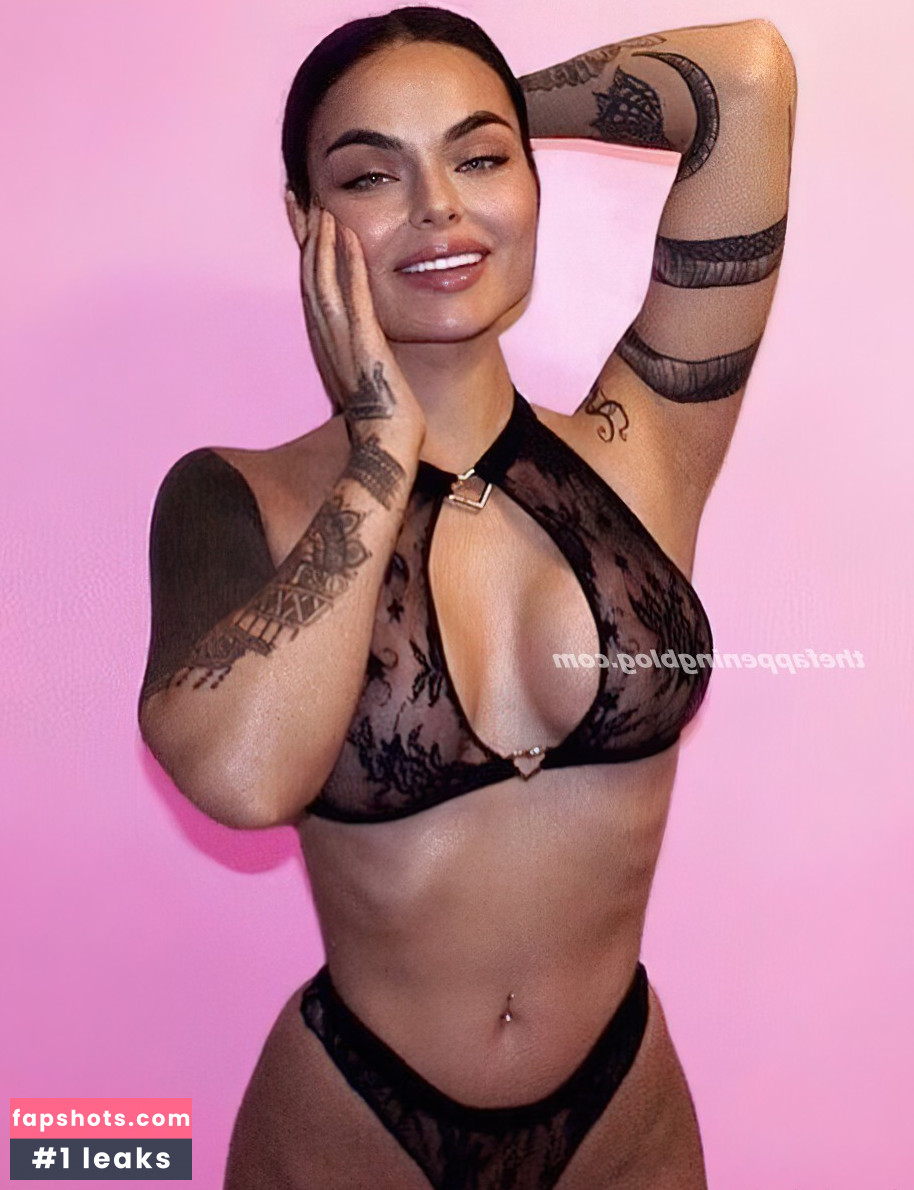 Kamila Smogulecka gallery photo #2