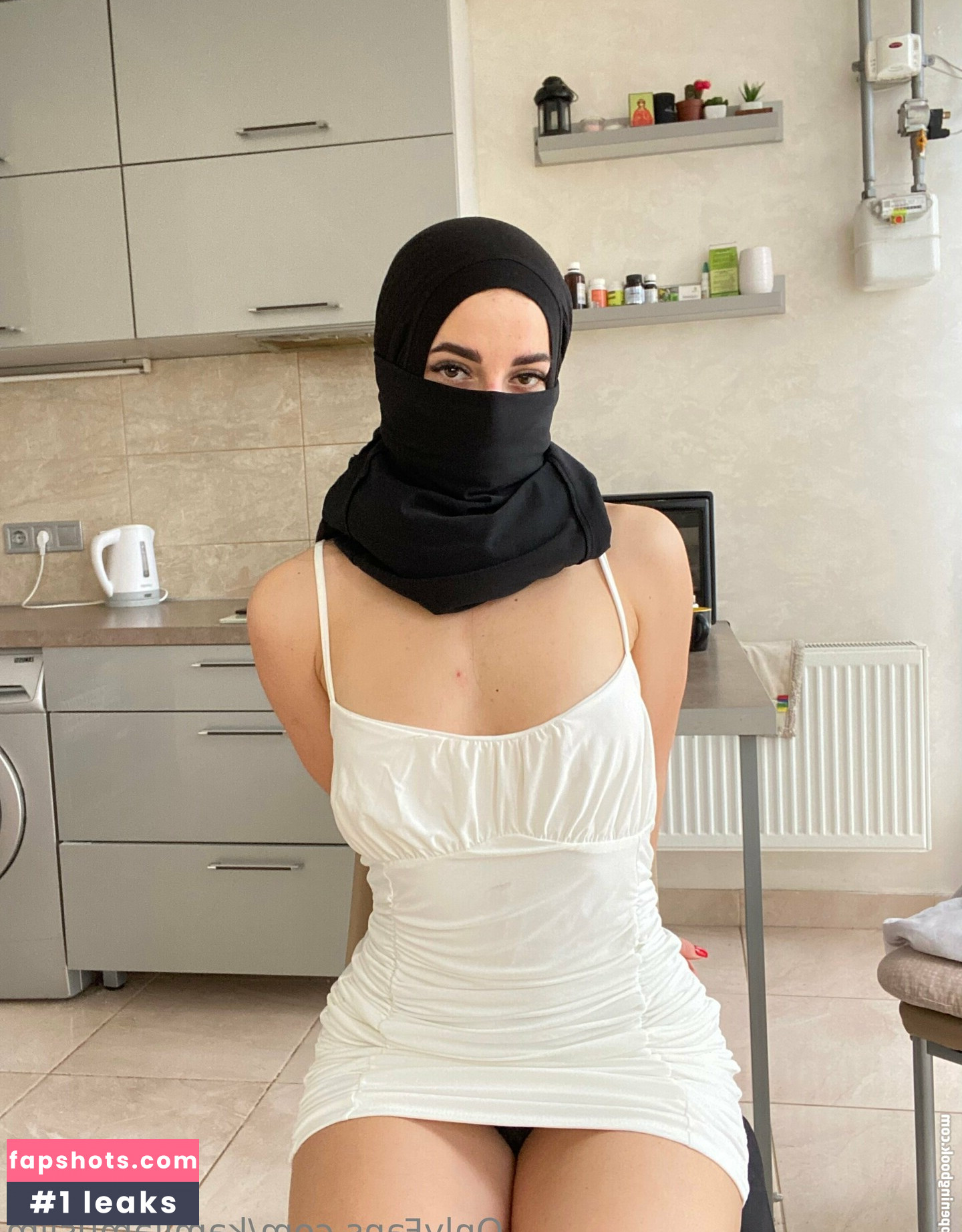 kamilamuslim nude babe gallery