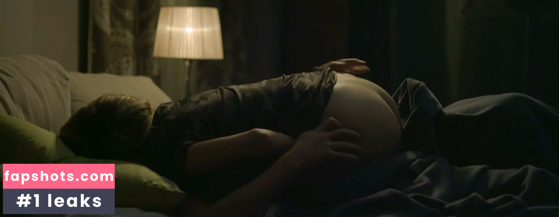 Kamilla Baar gallery photo #5